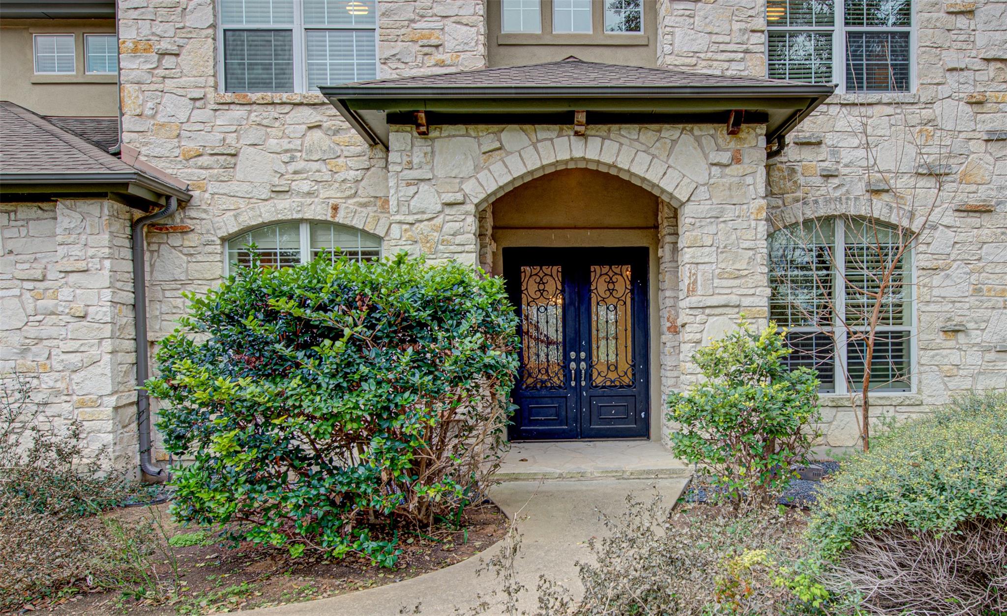 5701 Laguna Cliff Ln, Austin, TX 78734