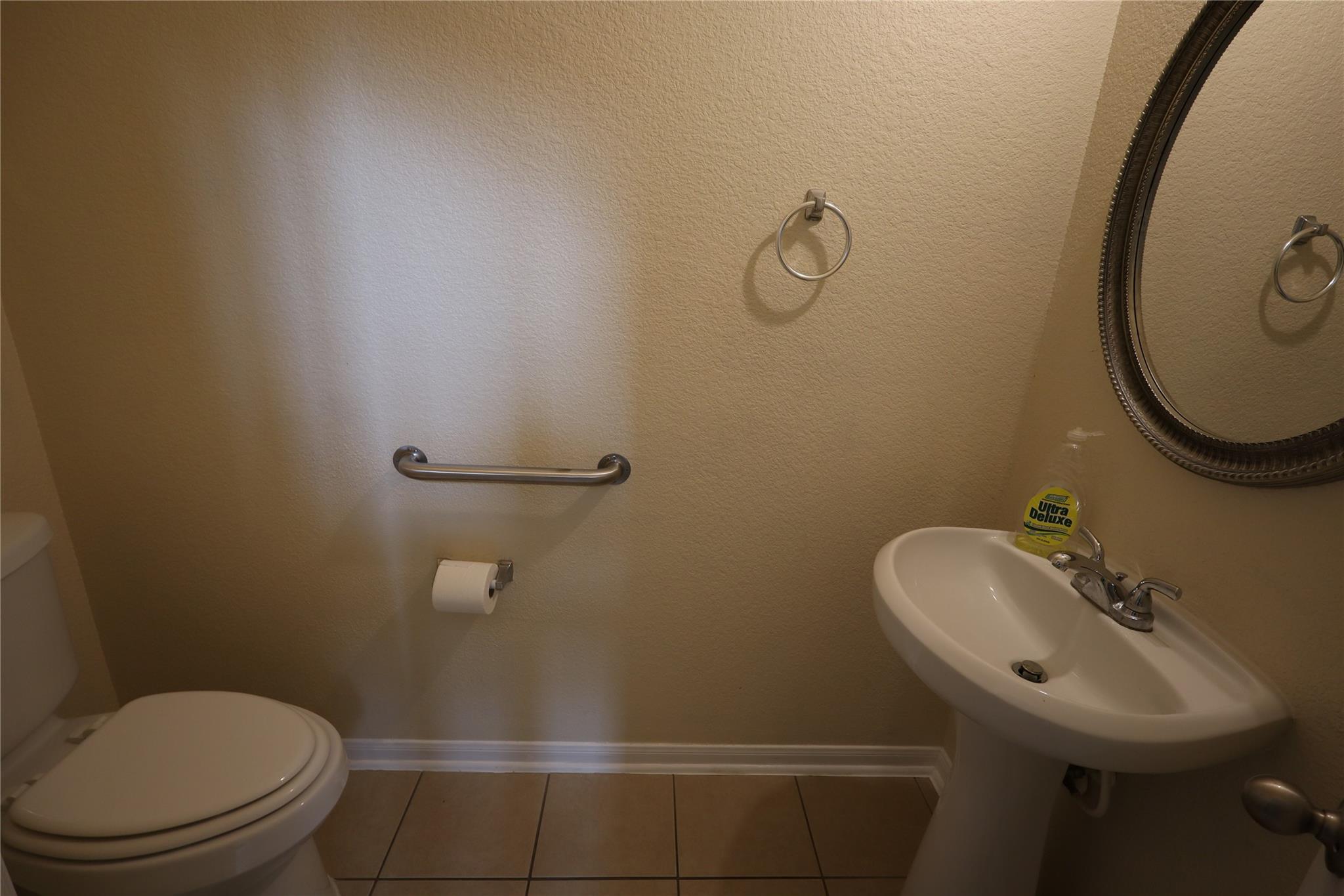 5032 Irvine Ln, Del Valle, TX 78617