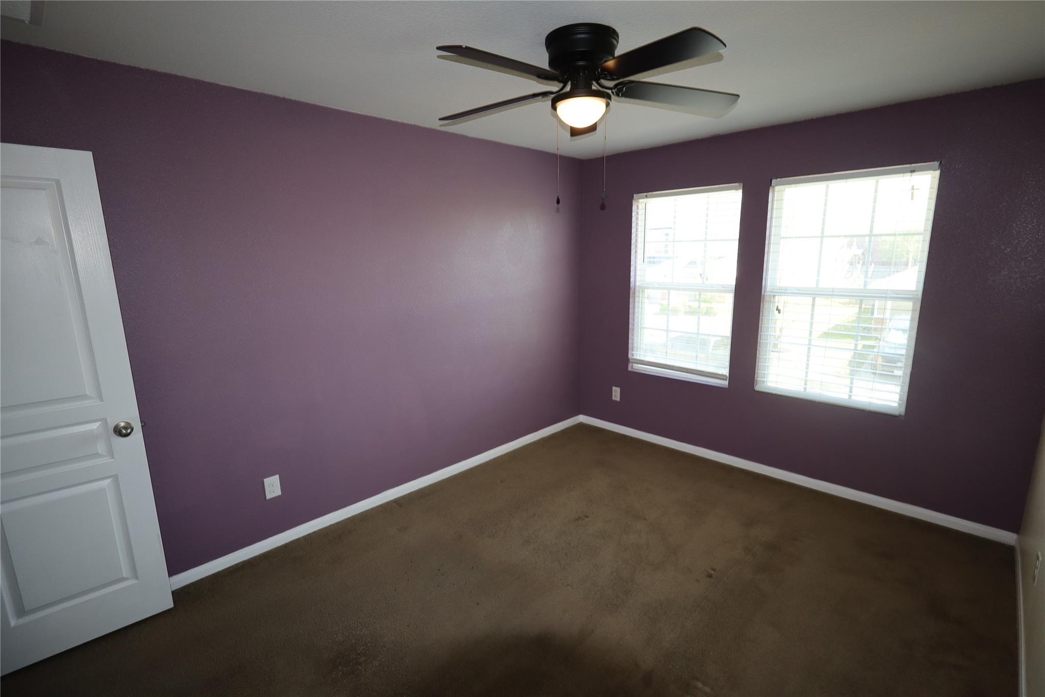 5032 Irvine Ln, Del Valle, TX 78617