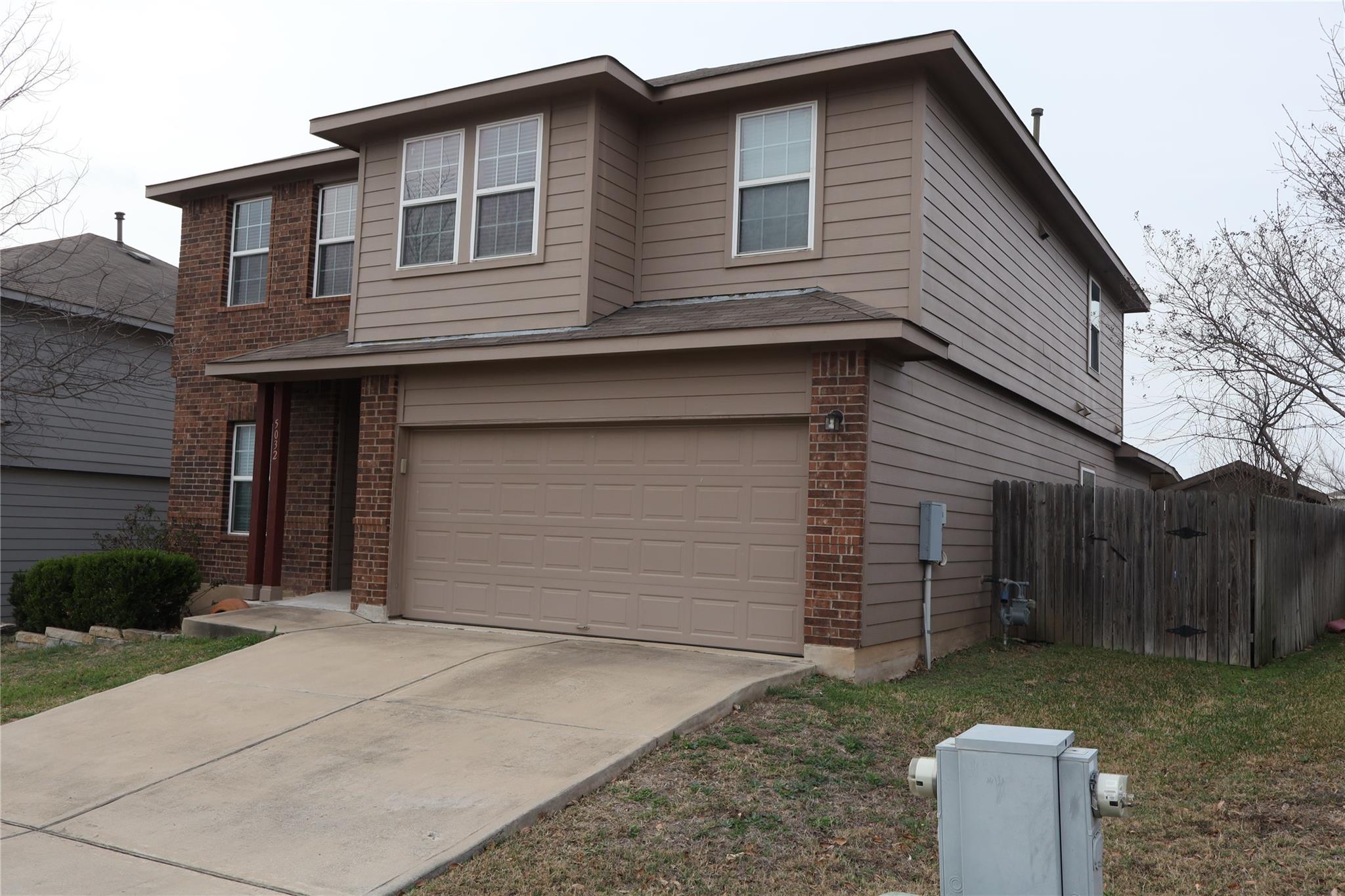 5032 Irvine Ln, Del Valle, TX 78617