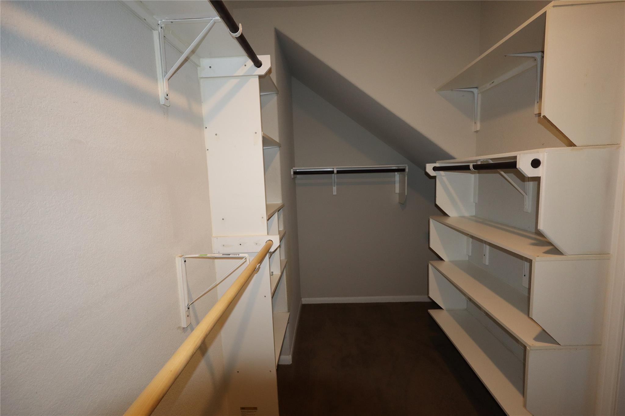 5032 Irvine Ln, Del Valle, TX 78617