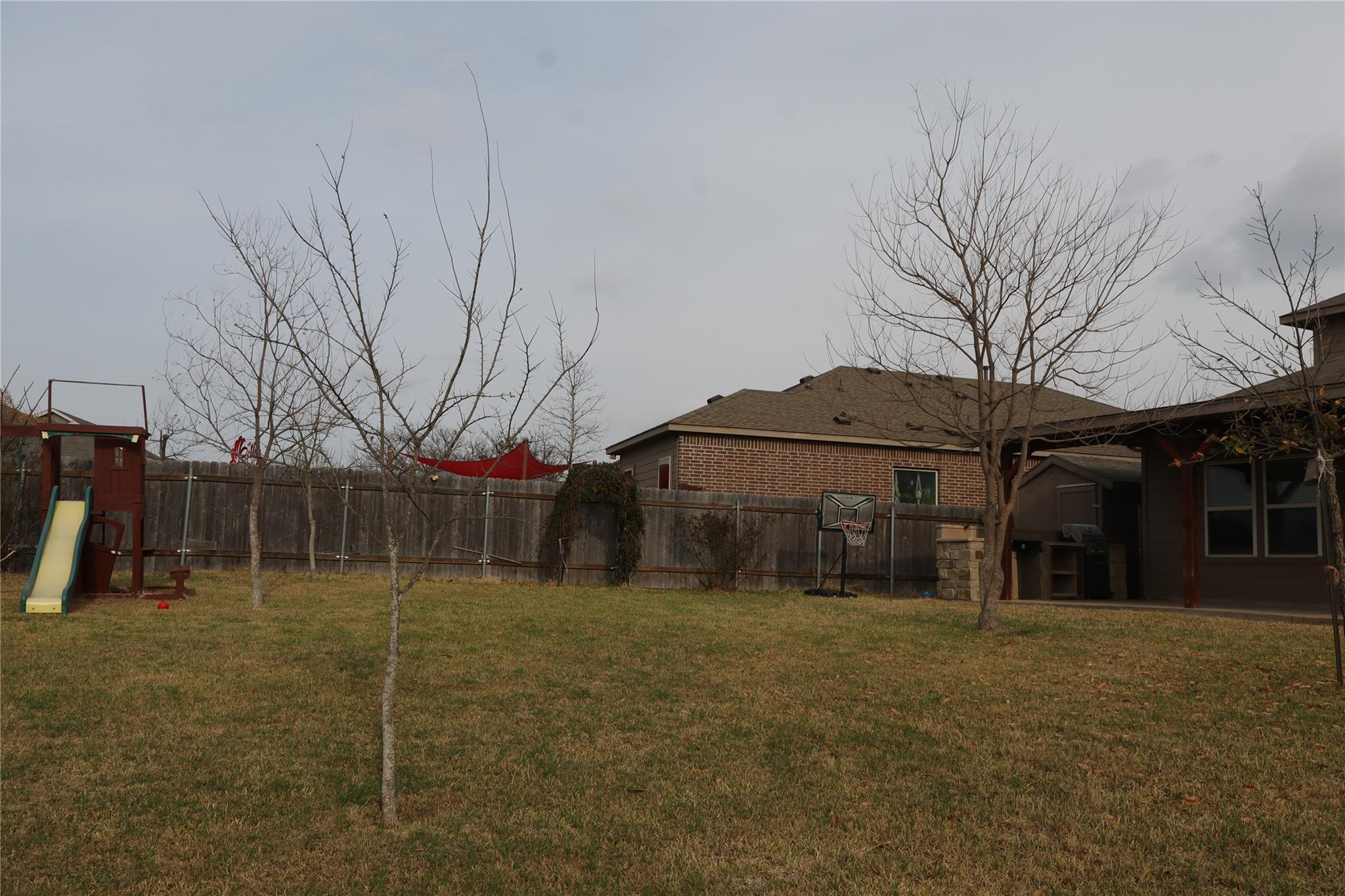 5032 Irvine Ln, Del Valle, TX 78617