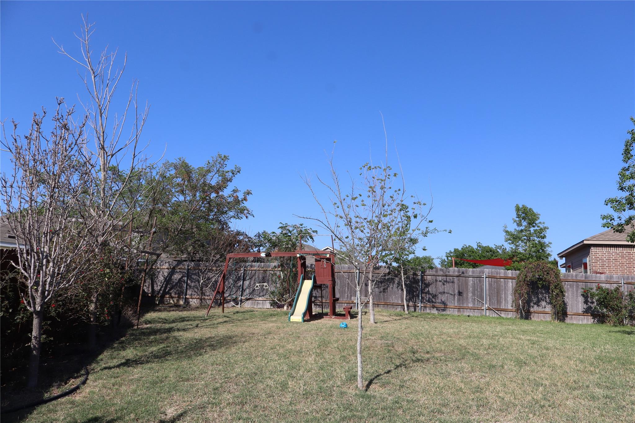 5032 Irvine Ln, Del Valle, TX 78617