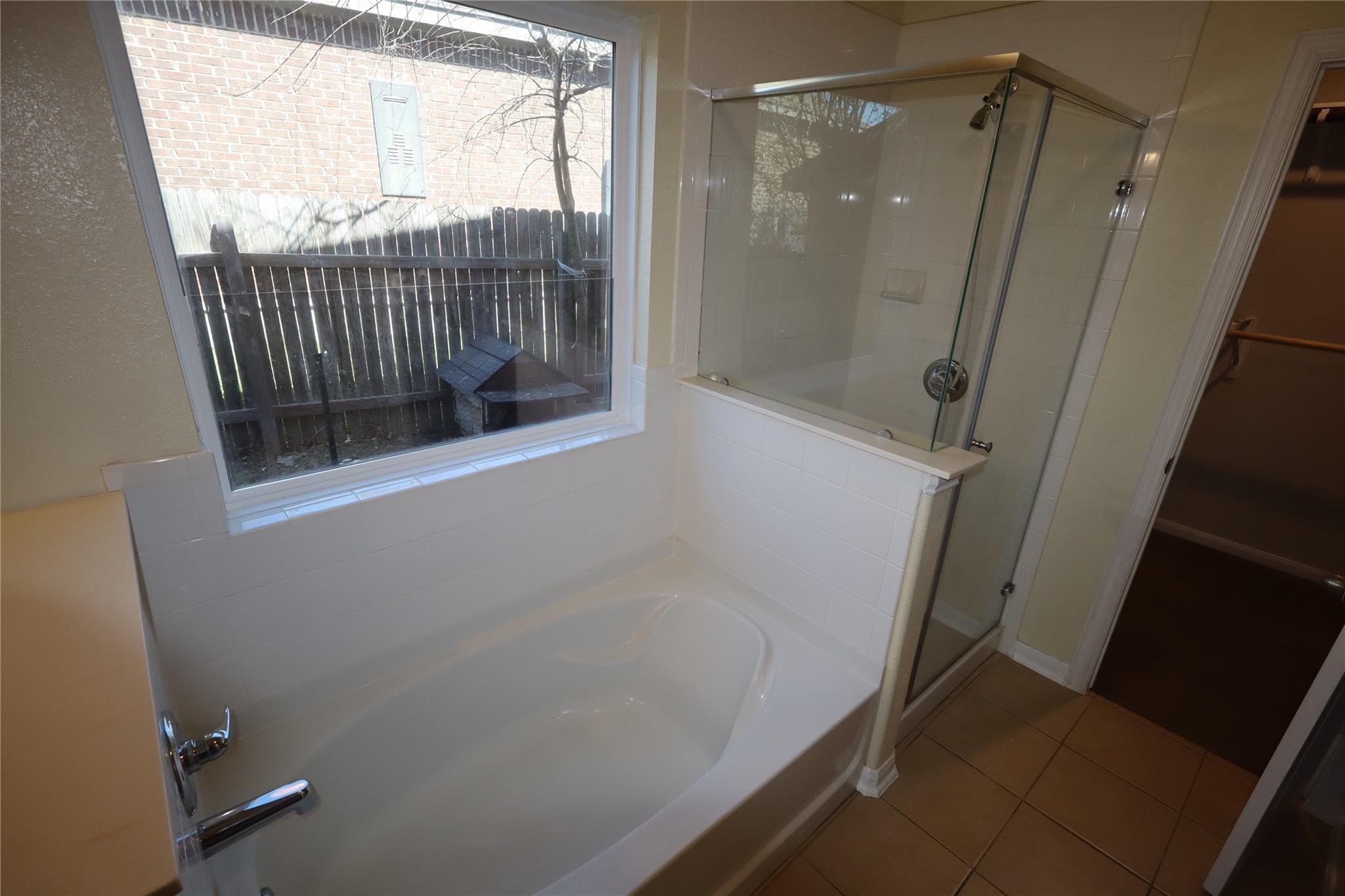 5032 Irvine Ln, Del Valle, TX 78617