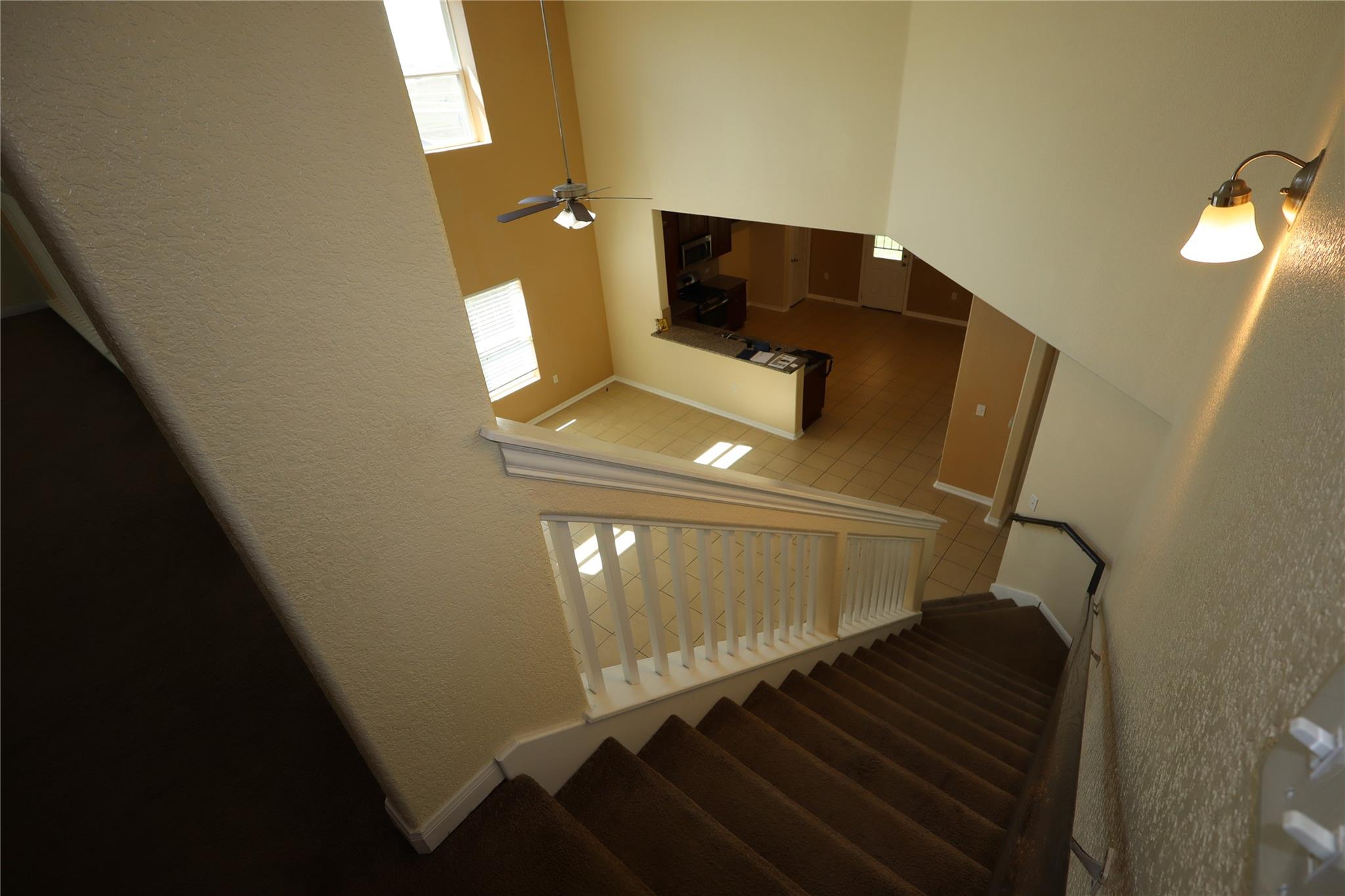 5032 Irvine Ln, Del Valle, TX 78617