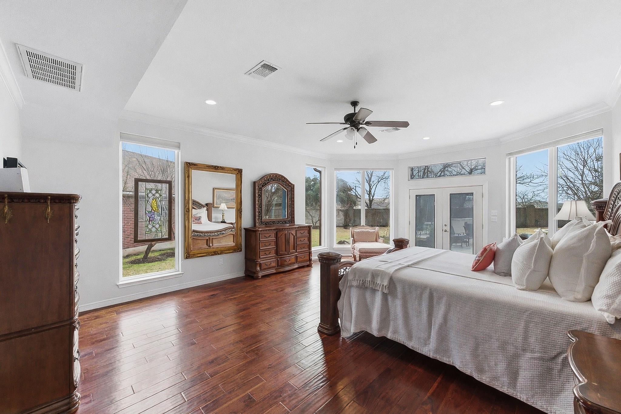 5705 Ballenton Ct, Austin, TX 78739