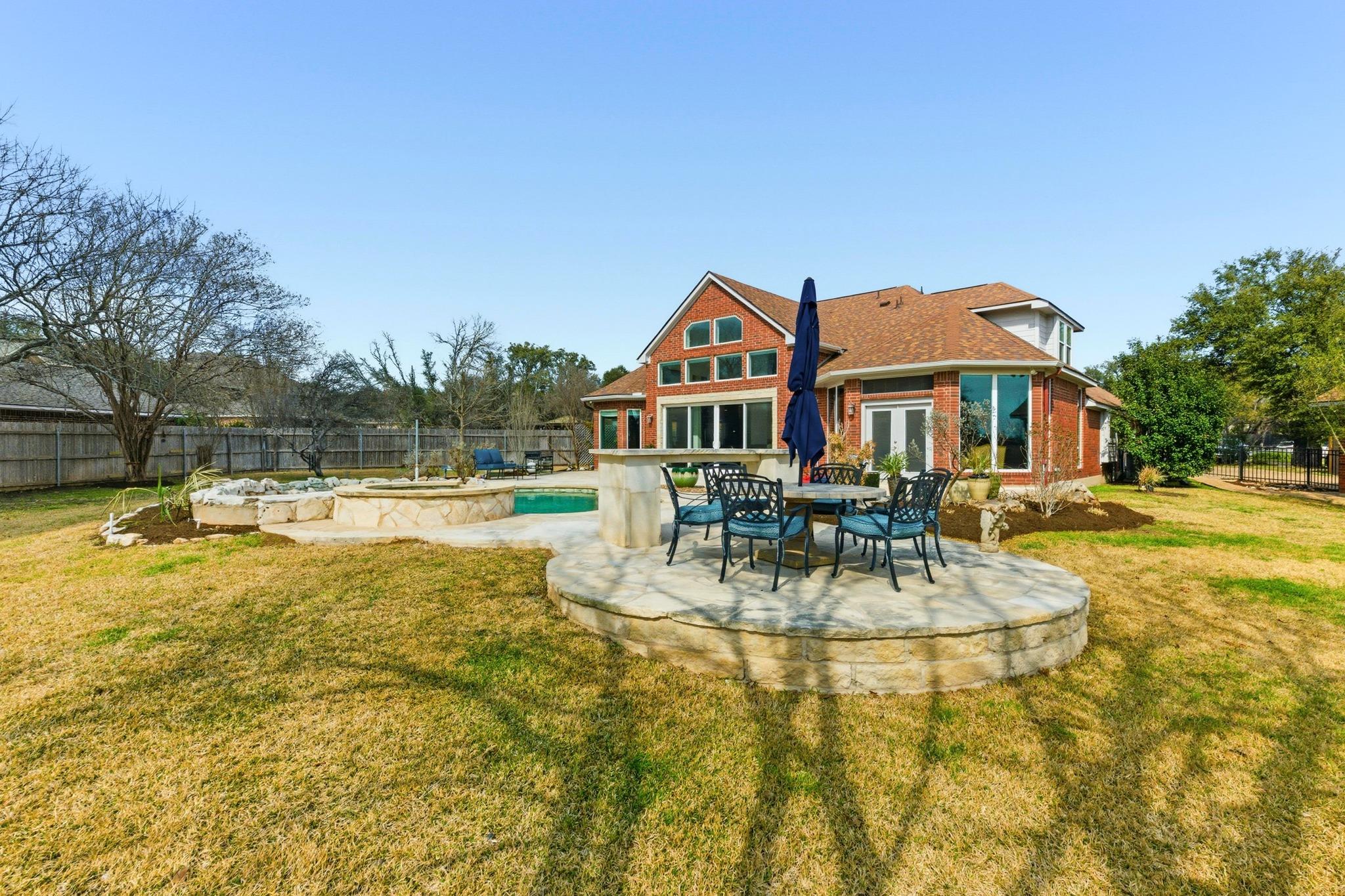 5705 Ballenton Ct, Austin, TX 78739