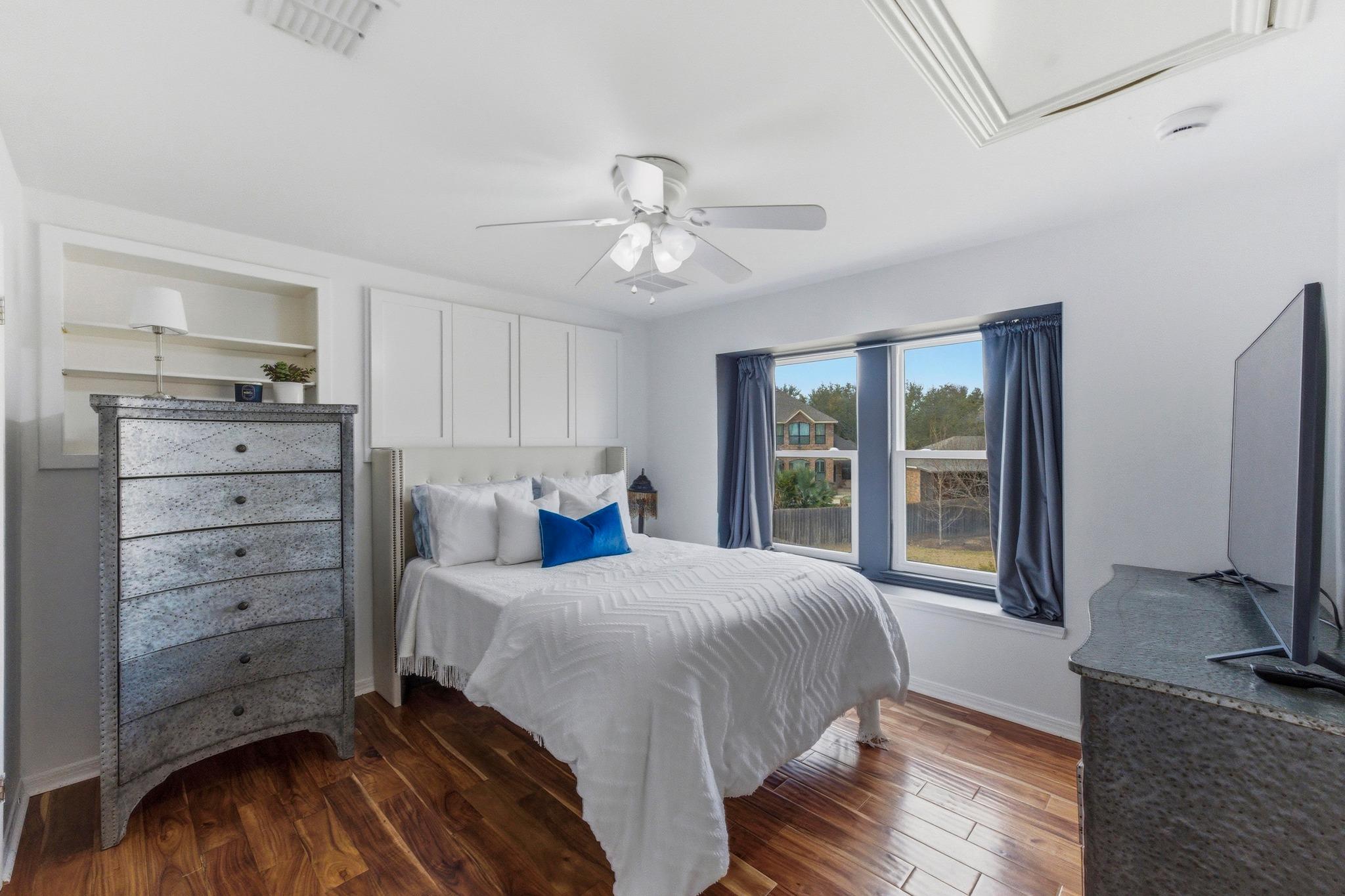 5705 Ballenton Ct, Austin, TX 78739