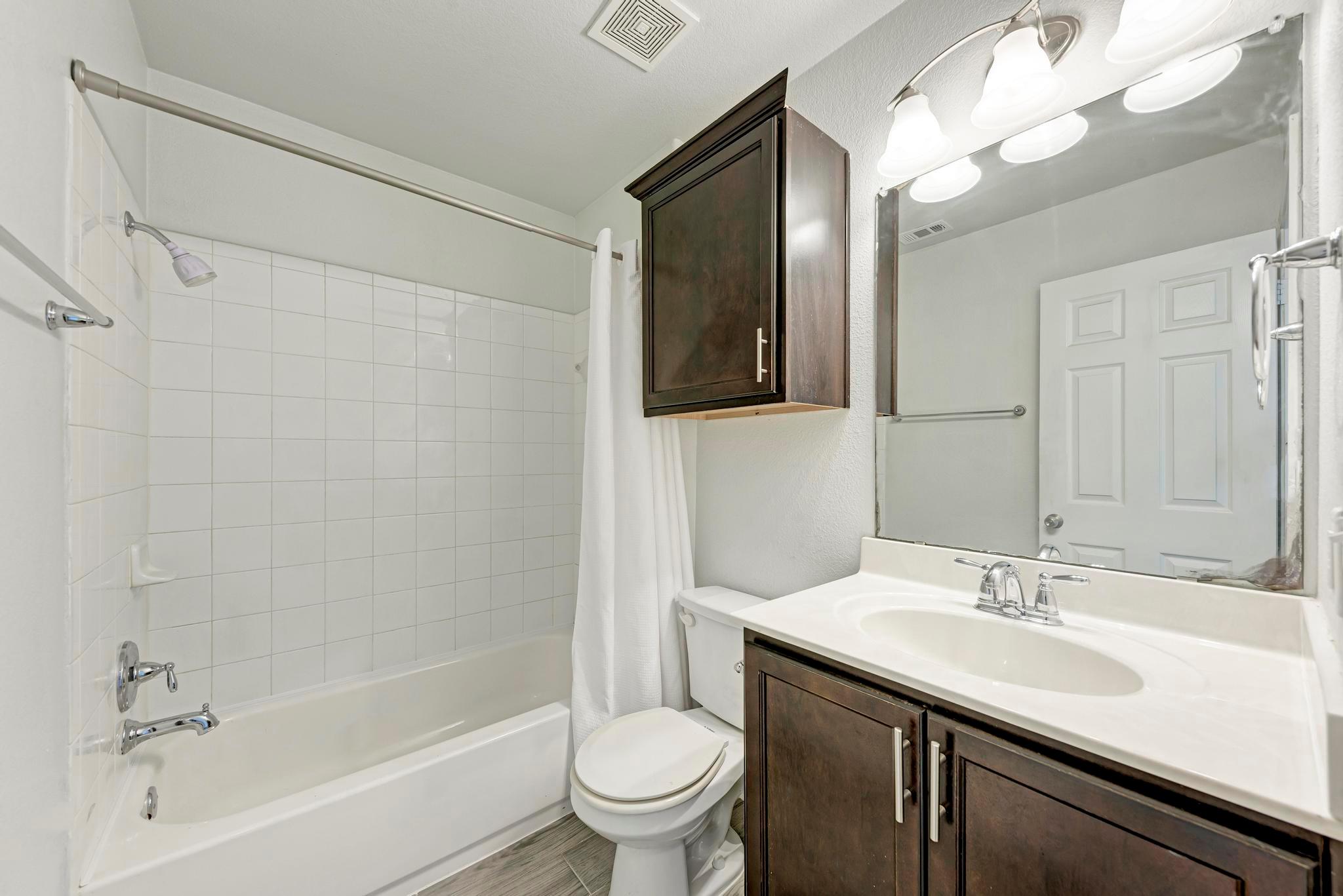 233 Wallops, Kyle, TX 78640