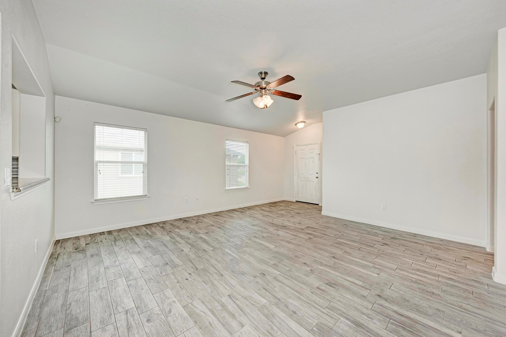 233 Wallops, Kyle, TX 78640