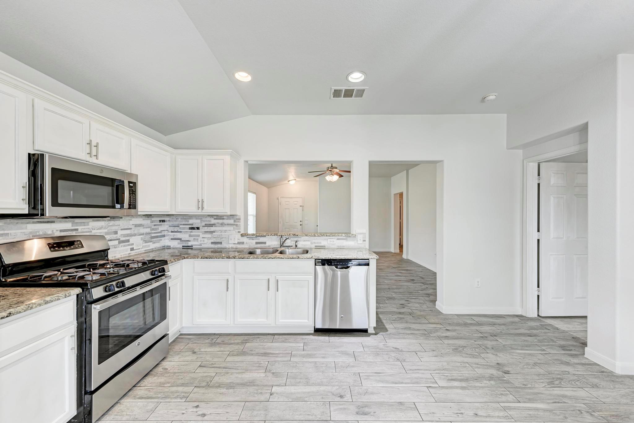 233 Wallops, Kyle, TX 78640