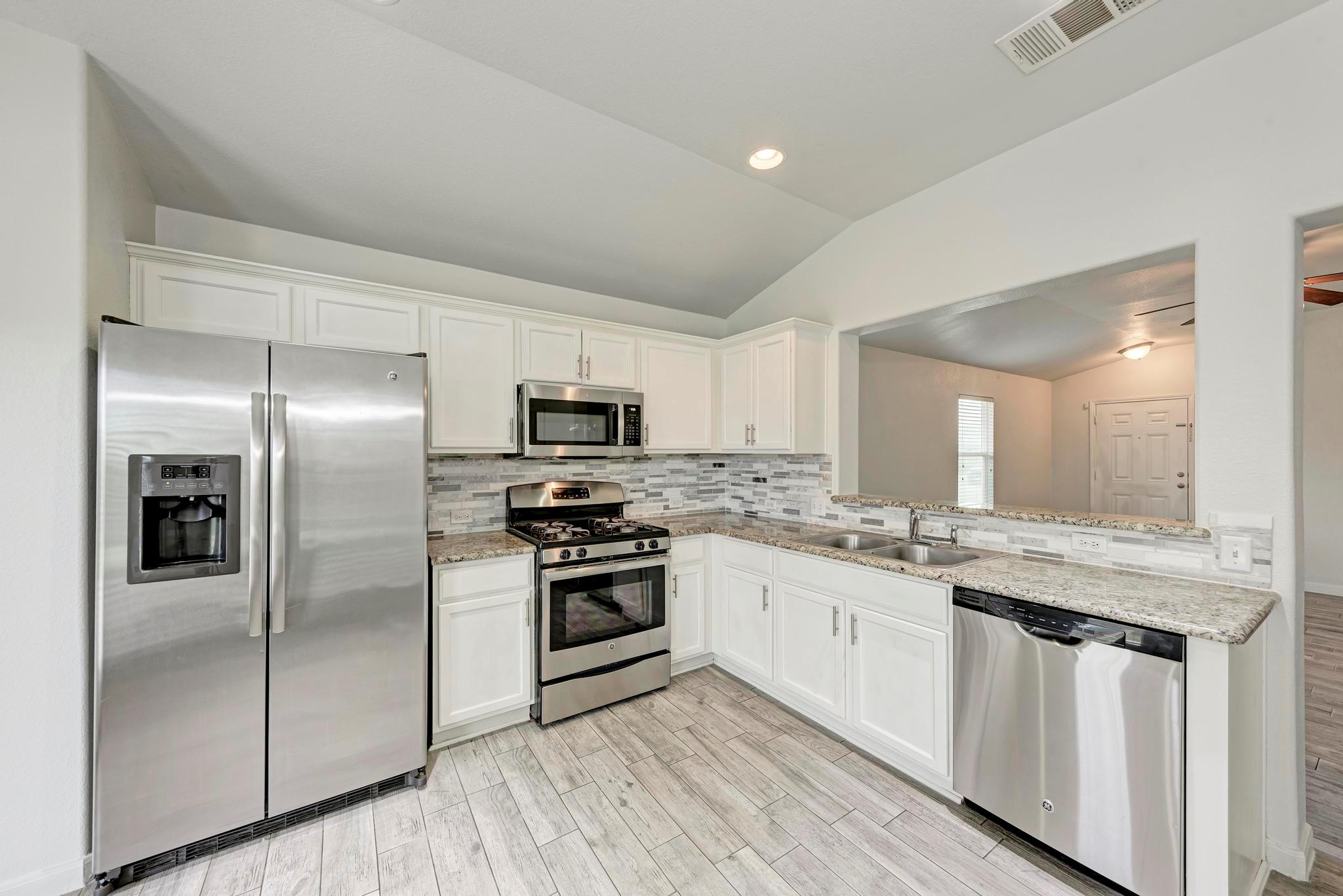 233 Wallops, Kyle, TX 78640