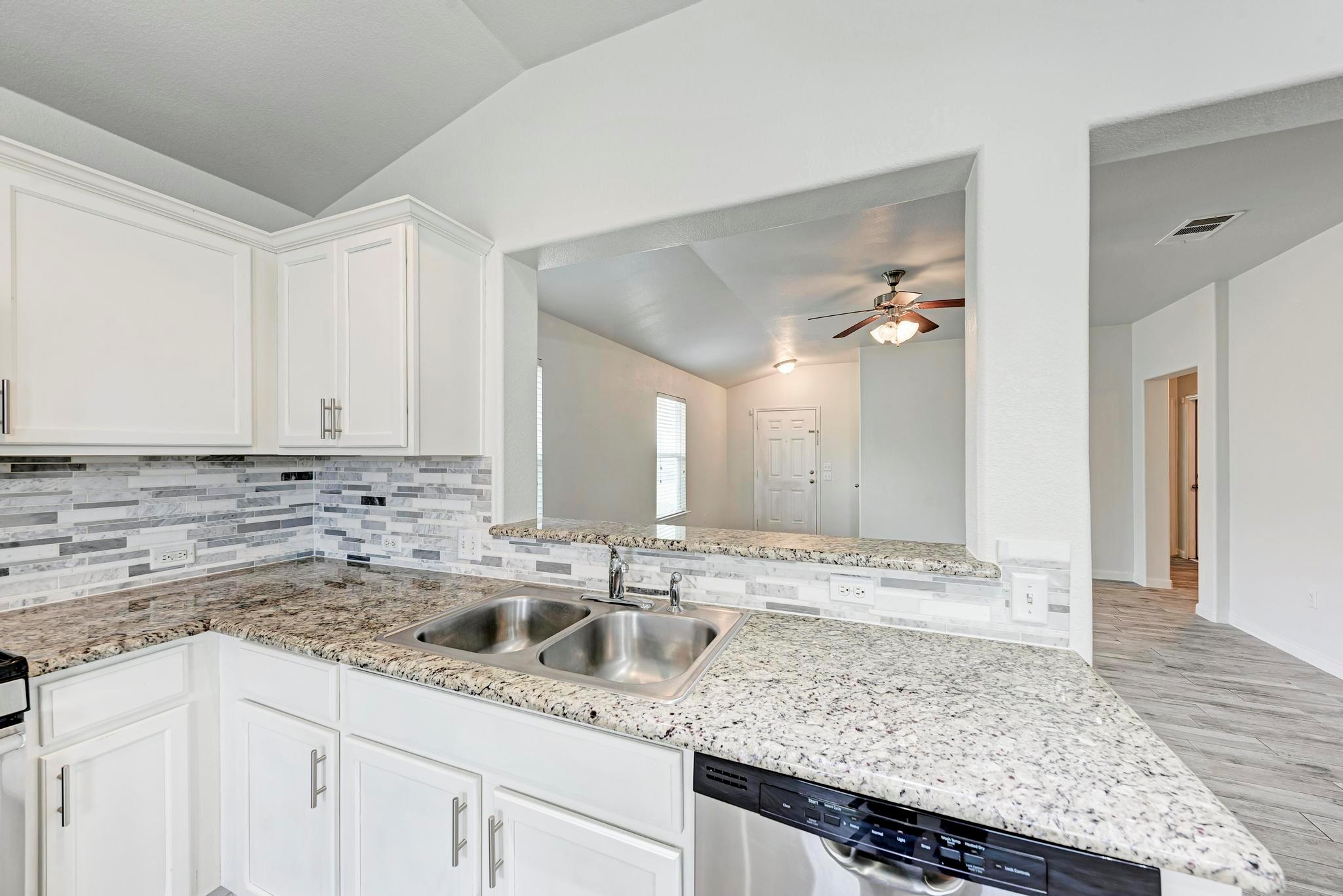 233 Wallops, Kyle, TX 78640