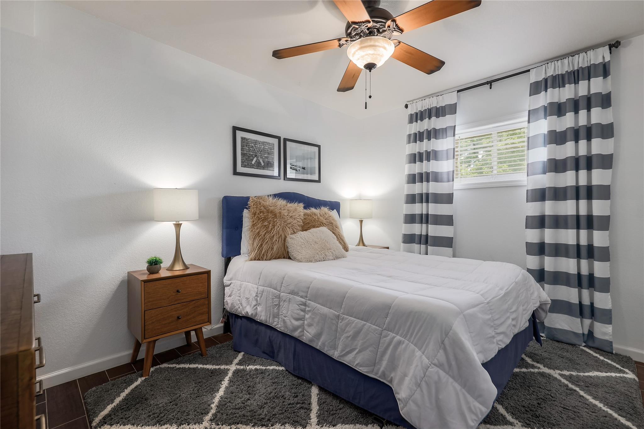 525 Ellen Williams Loop, Kingsland, TX 78639