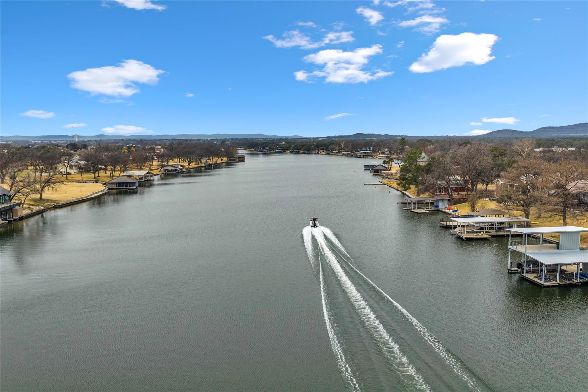 525 Ellen Williams Loop, Kingsland, TX 78639