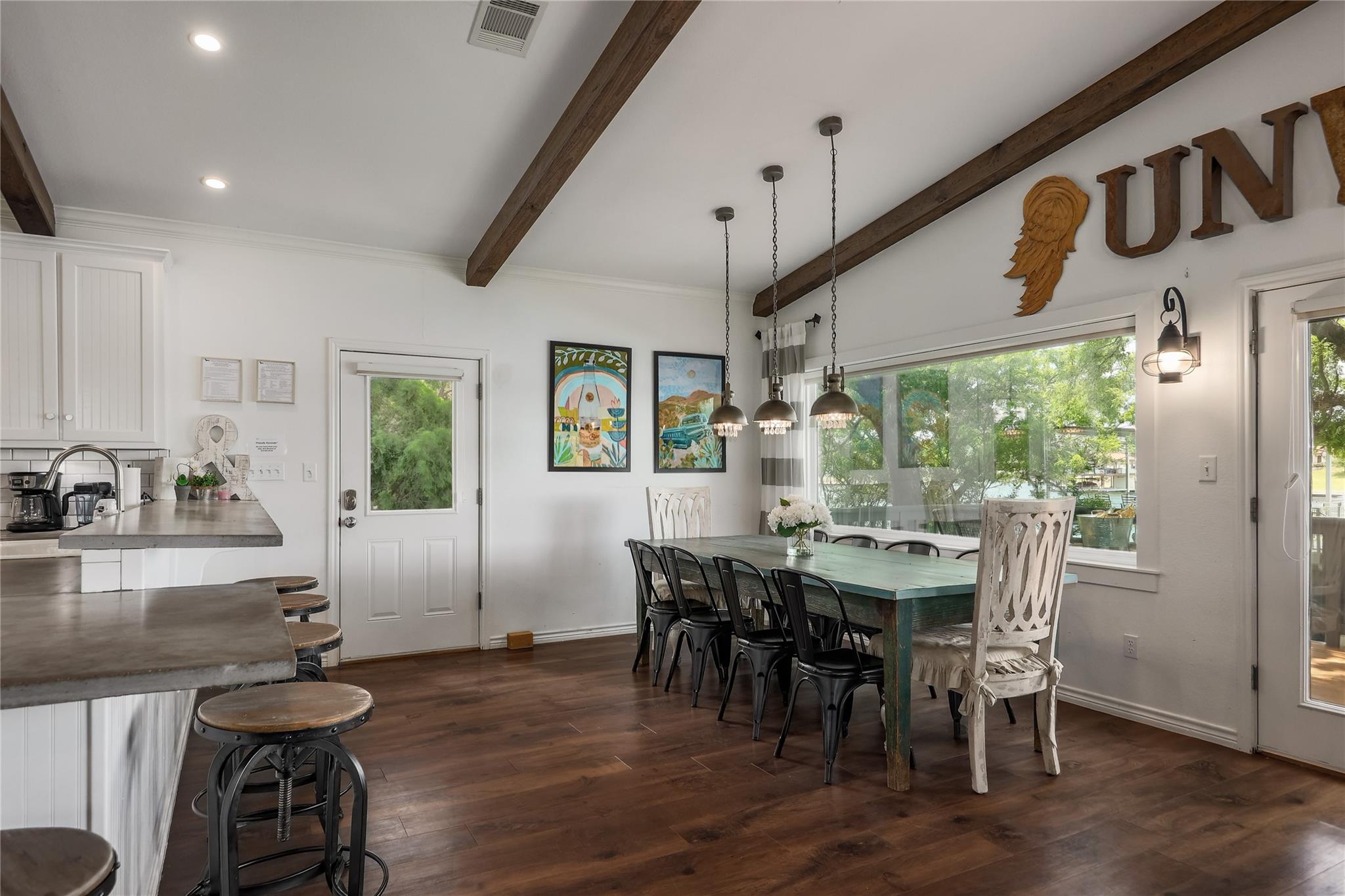 525 Ellen Williams Loop, Kingsland, TX 78639