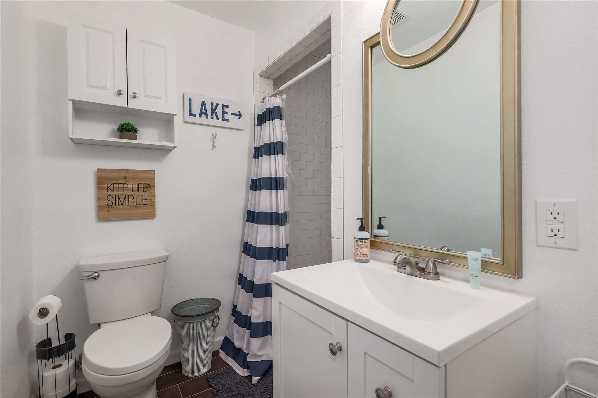 525 Ellen Williams Loop, Kingsland, TX 78639