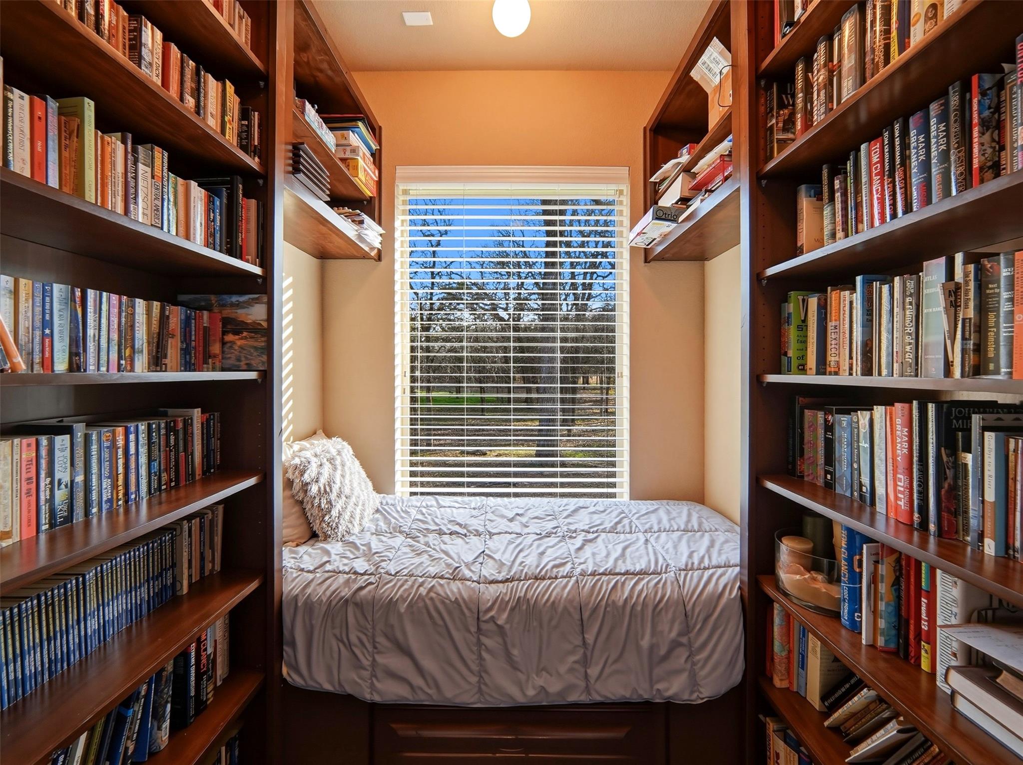 187 Territory Dr, Bastrop, TX 78602