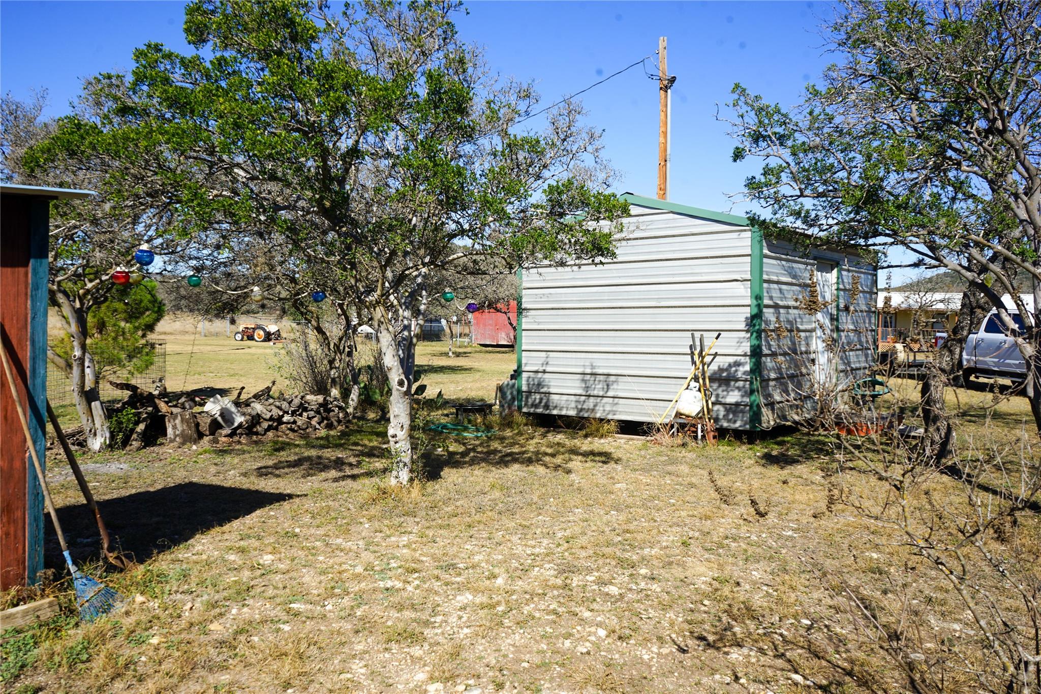 831 Magers Rd, Concan, TX 78838