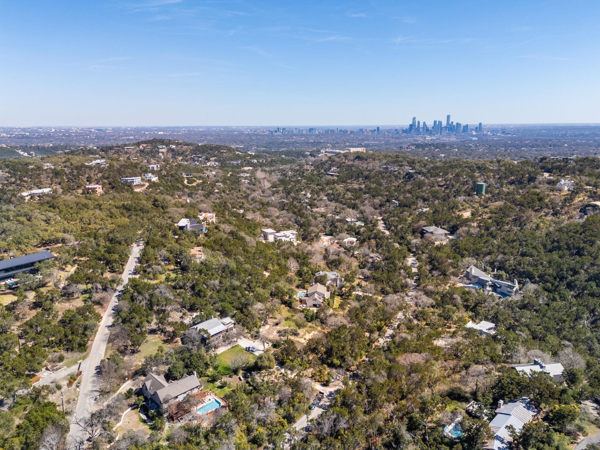 902 Yaupon Valley Rd, West Lake Hills, TX 78746