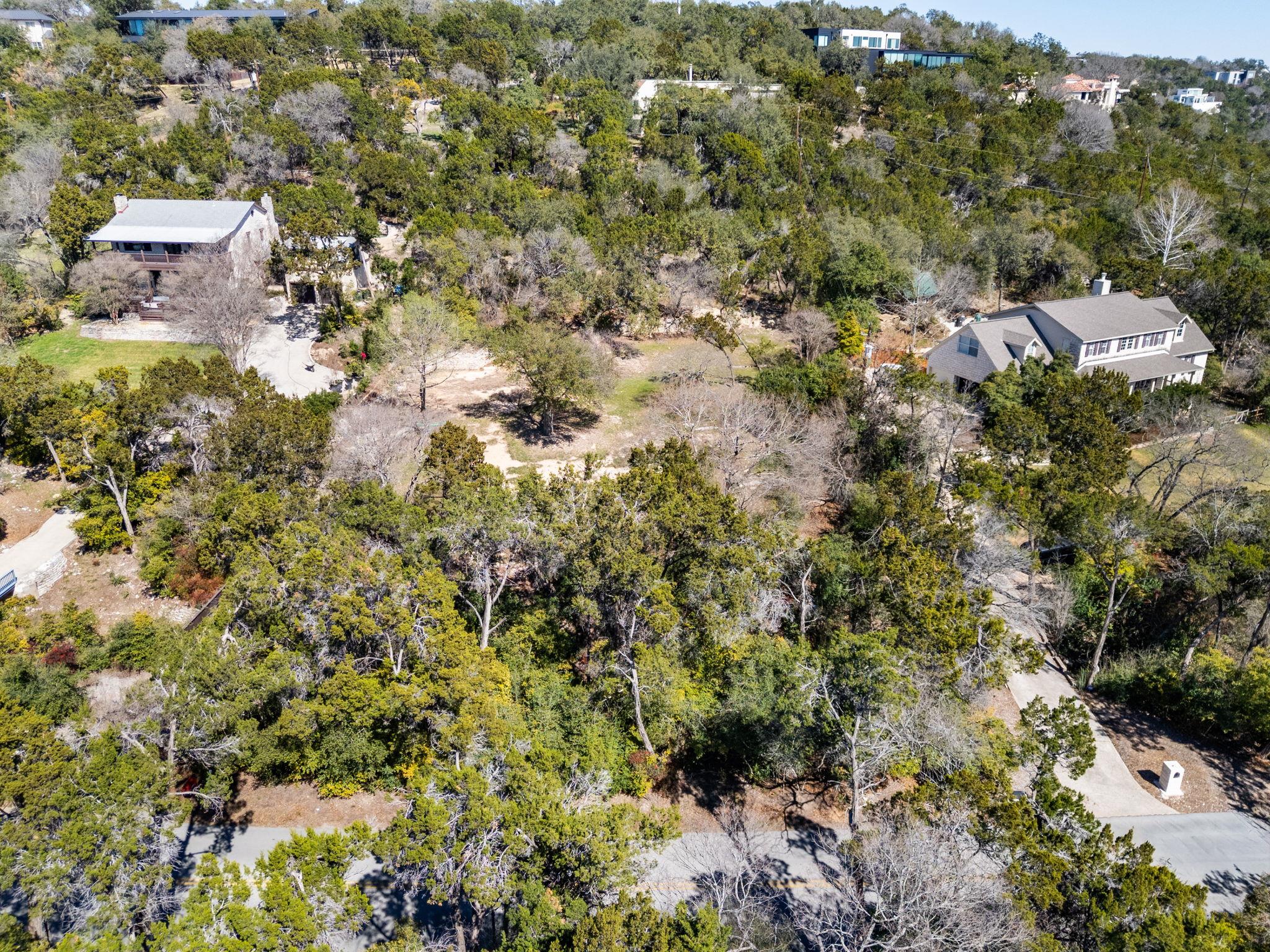 902 Yaupon Valley Rd, West Lake Hills, TX 78746