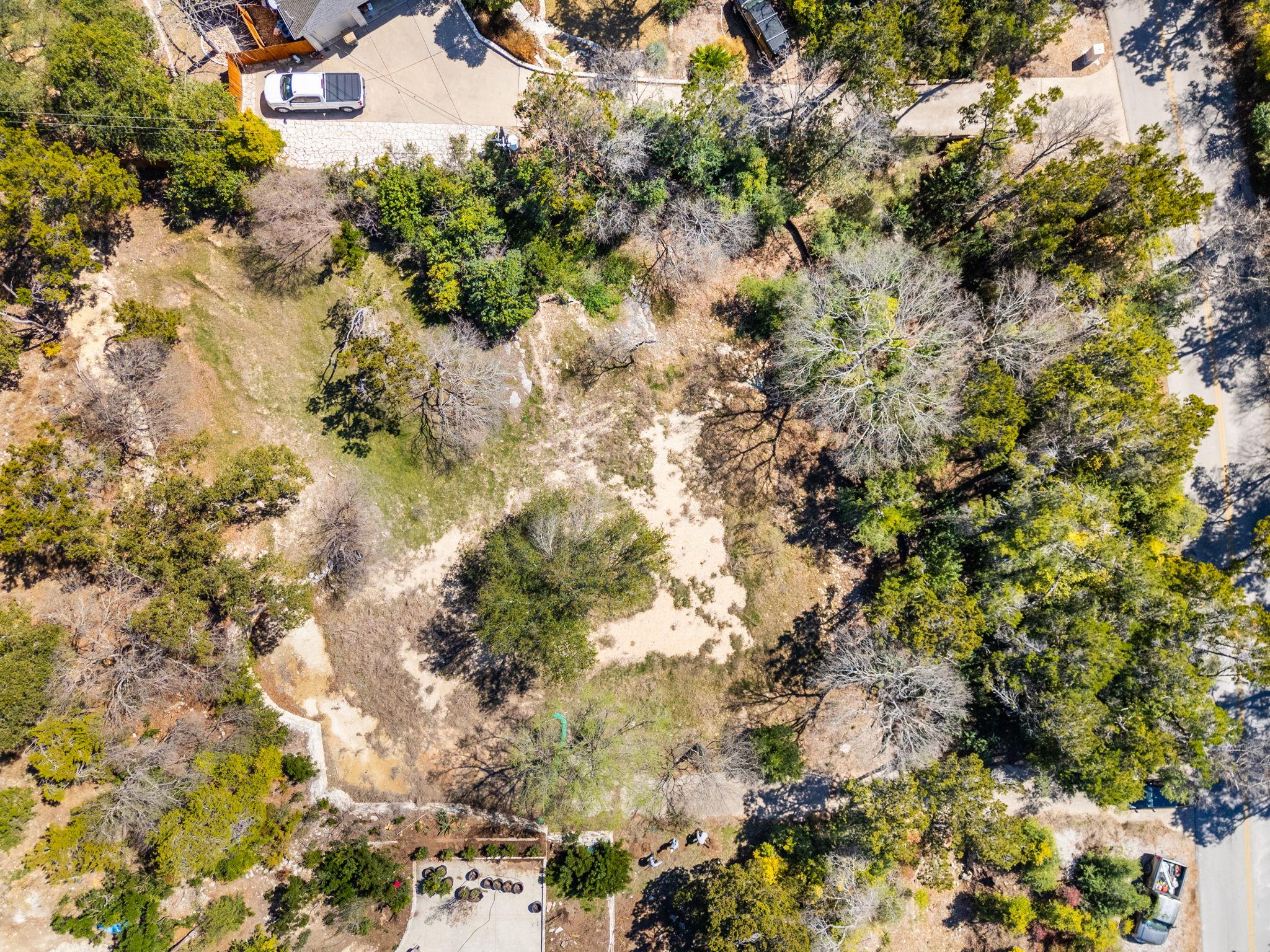 902 Yaupon Valley Rd, West Lake Hills, TX 78746