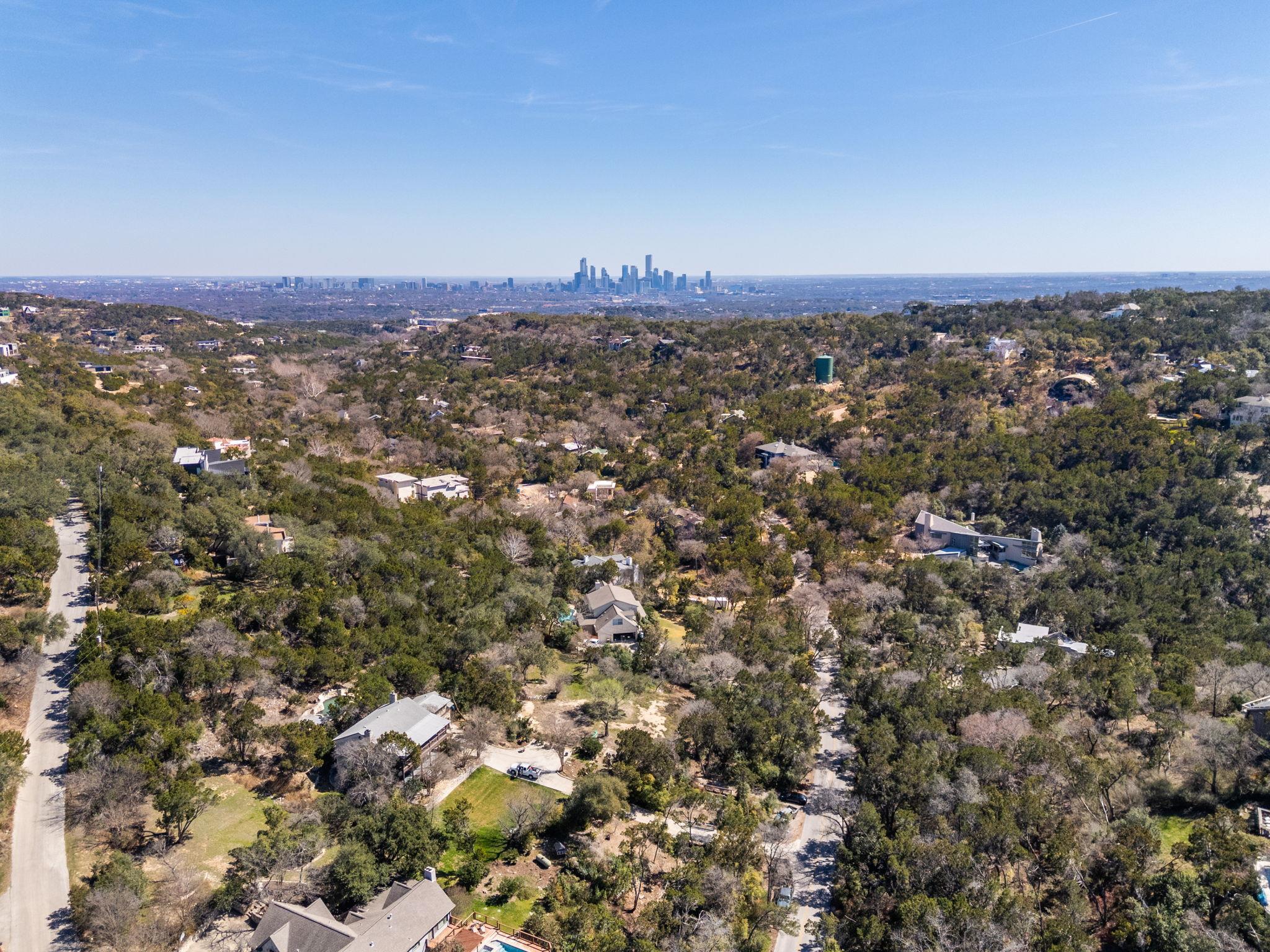 902 Yaupon Valley Rd, West Lake Hills, TX 78746