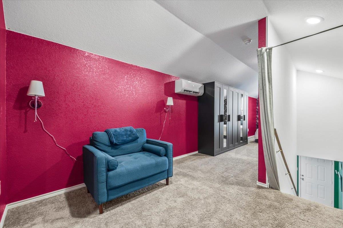 6920 Elm Cv, San Antonio, TX 78244