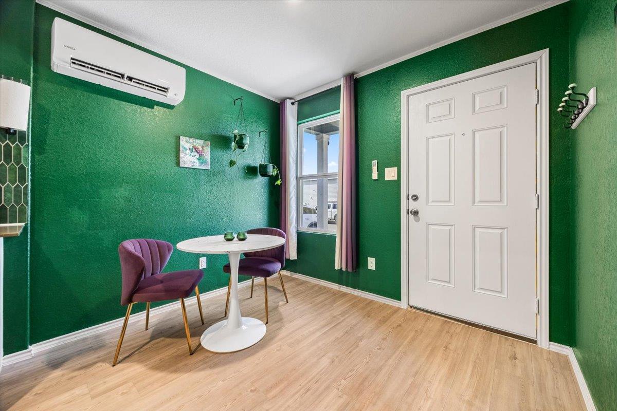 6920 Elm Cv, San Antonio, TX 78244