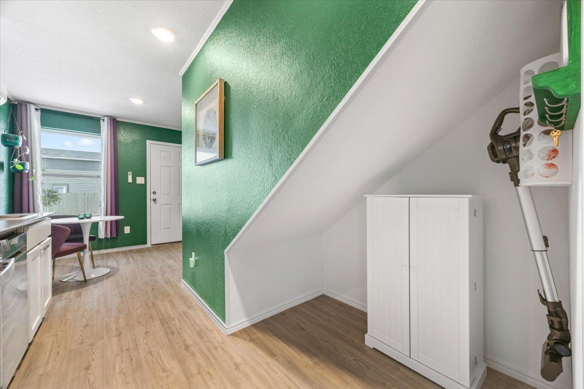 6920 Elm Cv, San Antonio, TX 78244