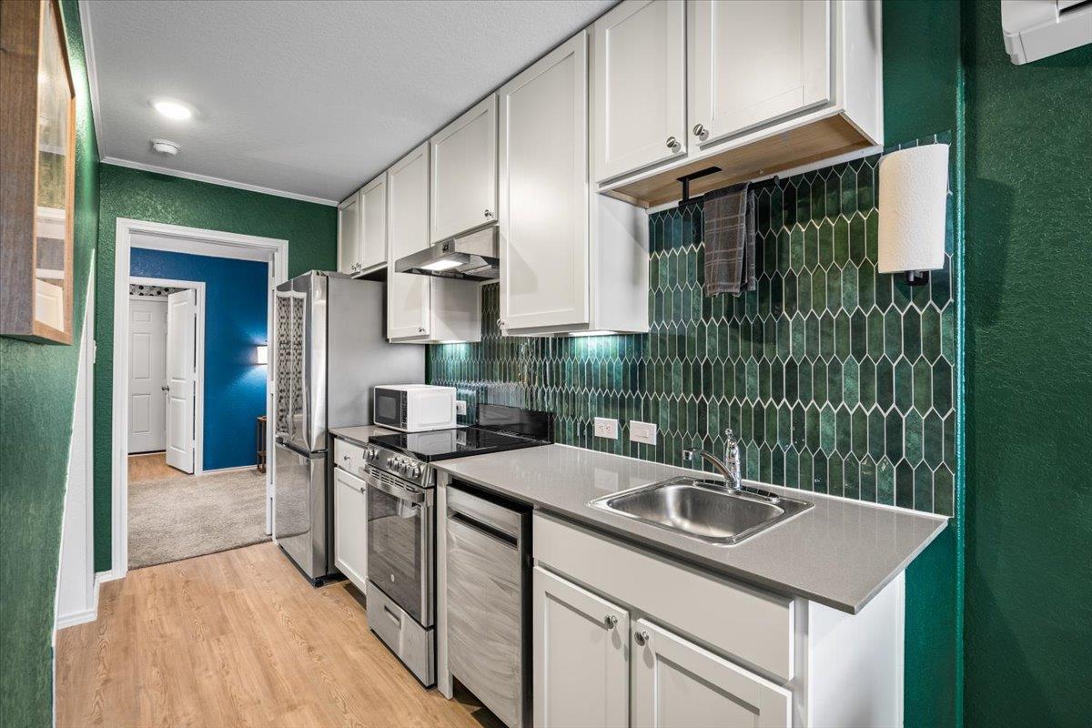 6920 Elm Cv, San Antonio, TX 78244