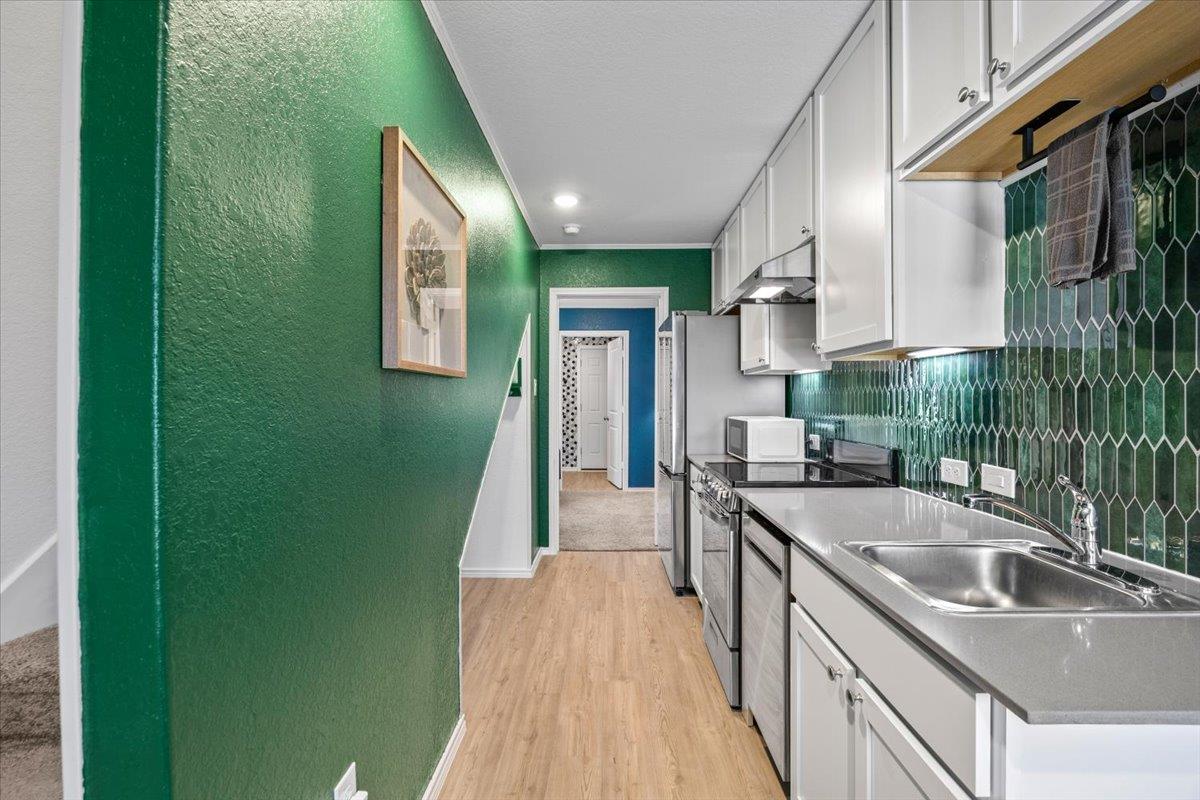 6920 Elm Cv, San Antonio, TX 78244