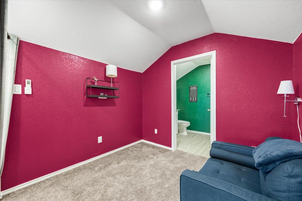 6920 Elm Cv, San Antonio, TX 78244