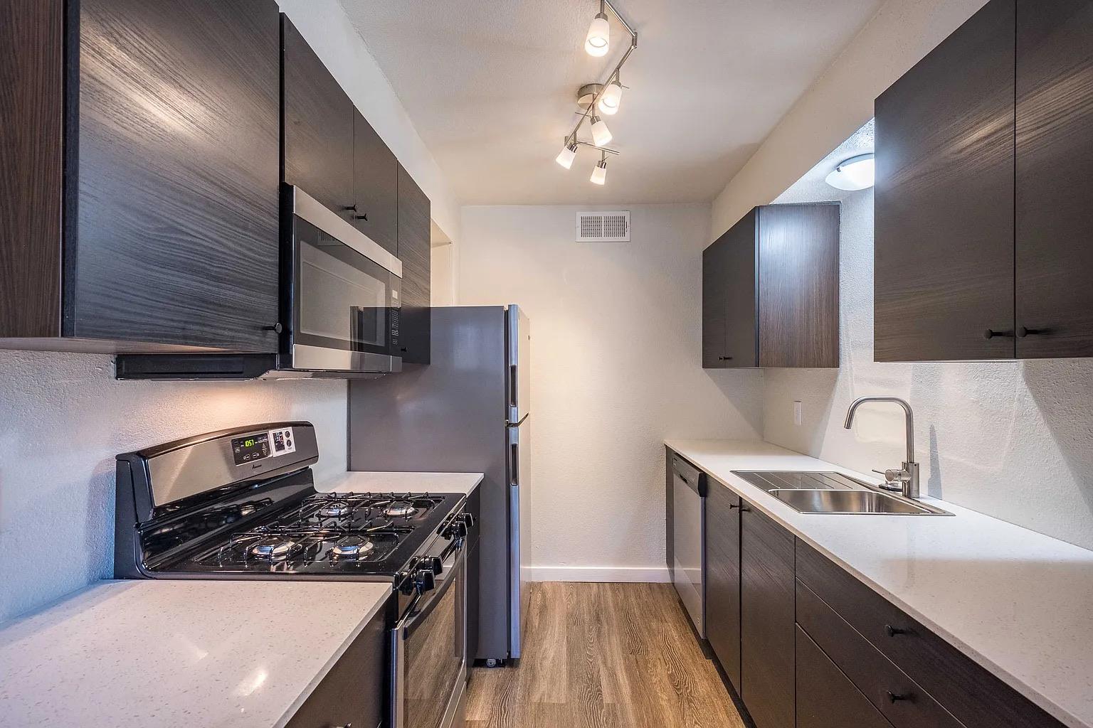 7945 Gault St # 202, Austin, TX 78757