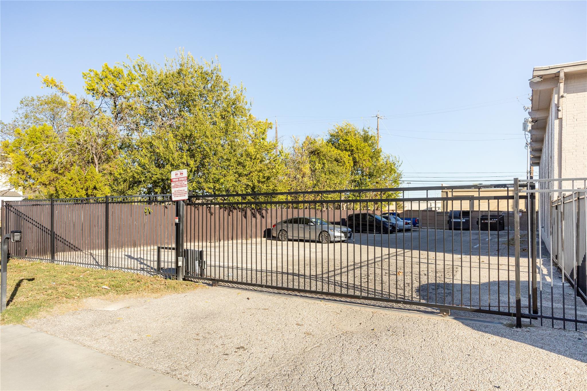 7945 Gault St # 202, Austin, TX 78757