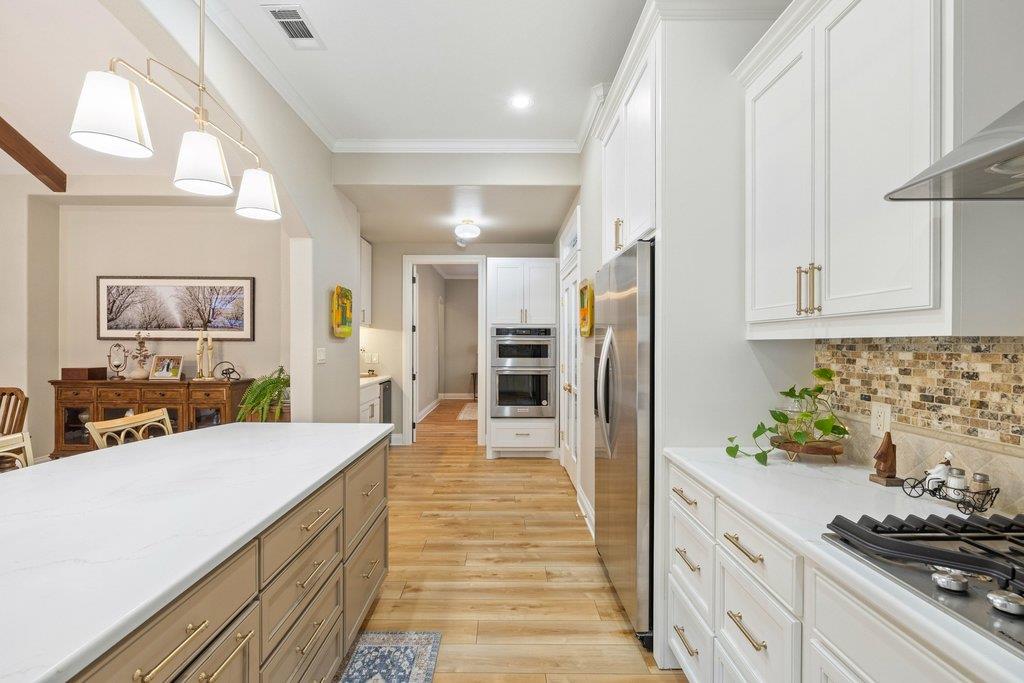 302 Tungsten, Horseshoe Bay, TX 78657