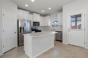 213 Mayney Ln, Leander, TX 78641