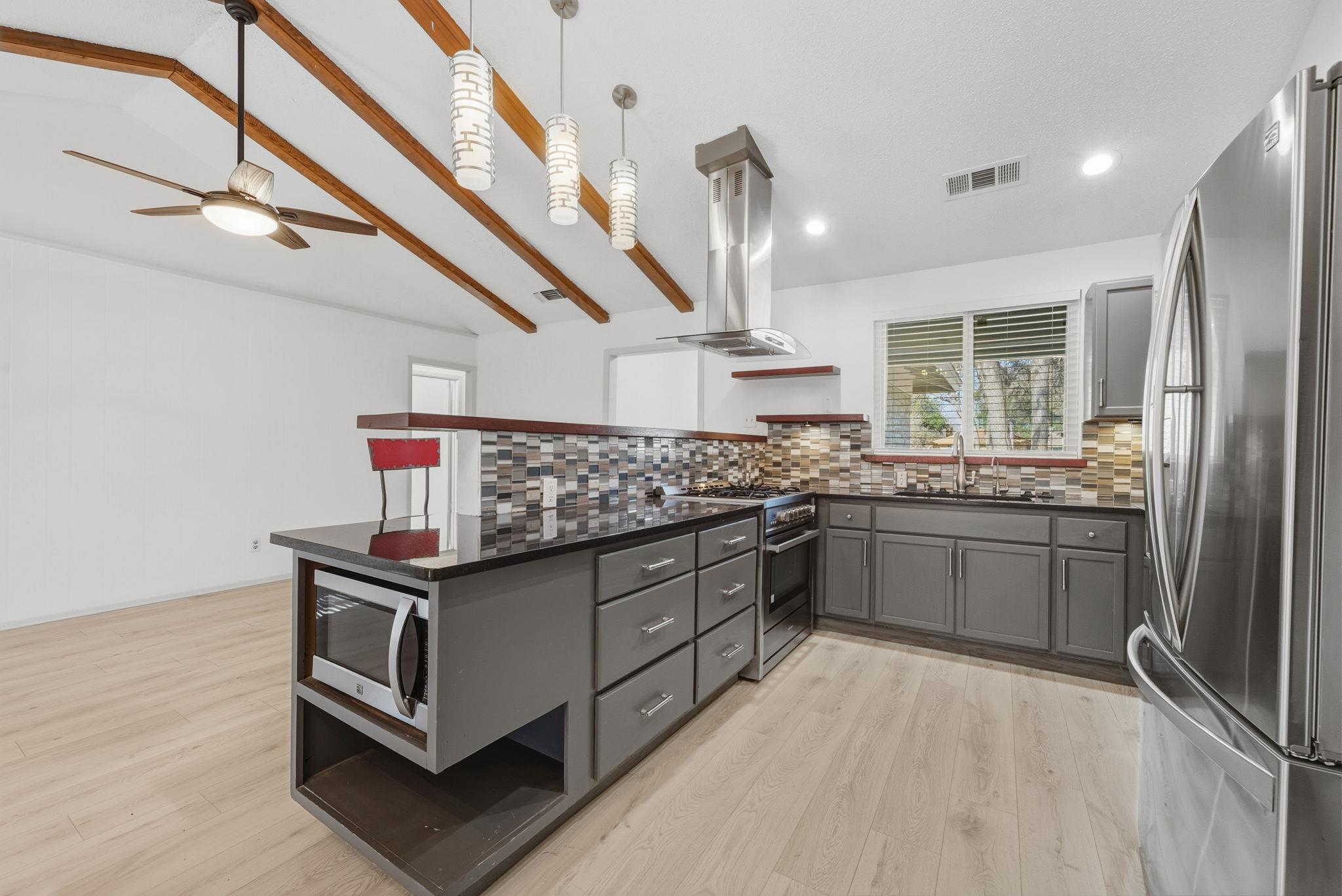 2303 Harwick Dr, Austin, TX 78745