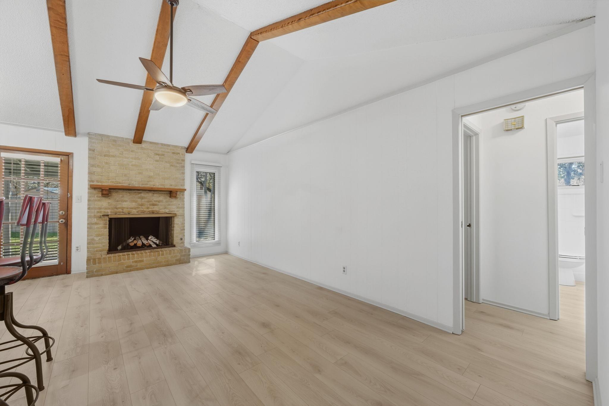 2303 Harwick Dr, Austin, TX 78745