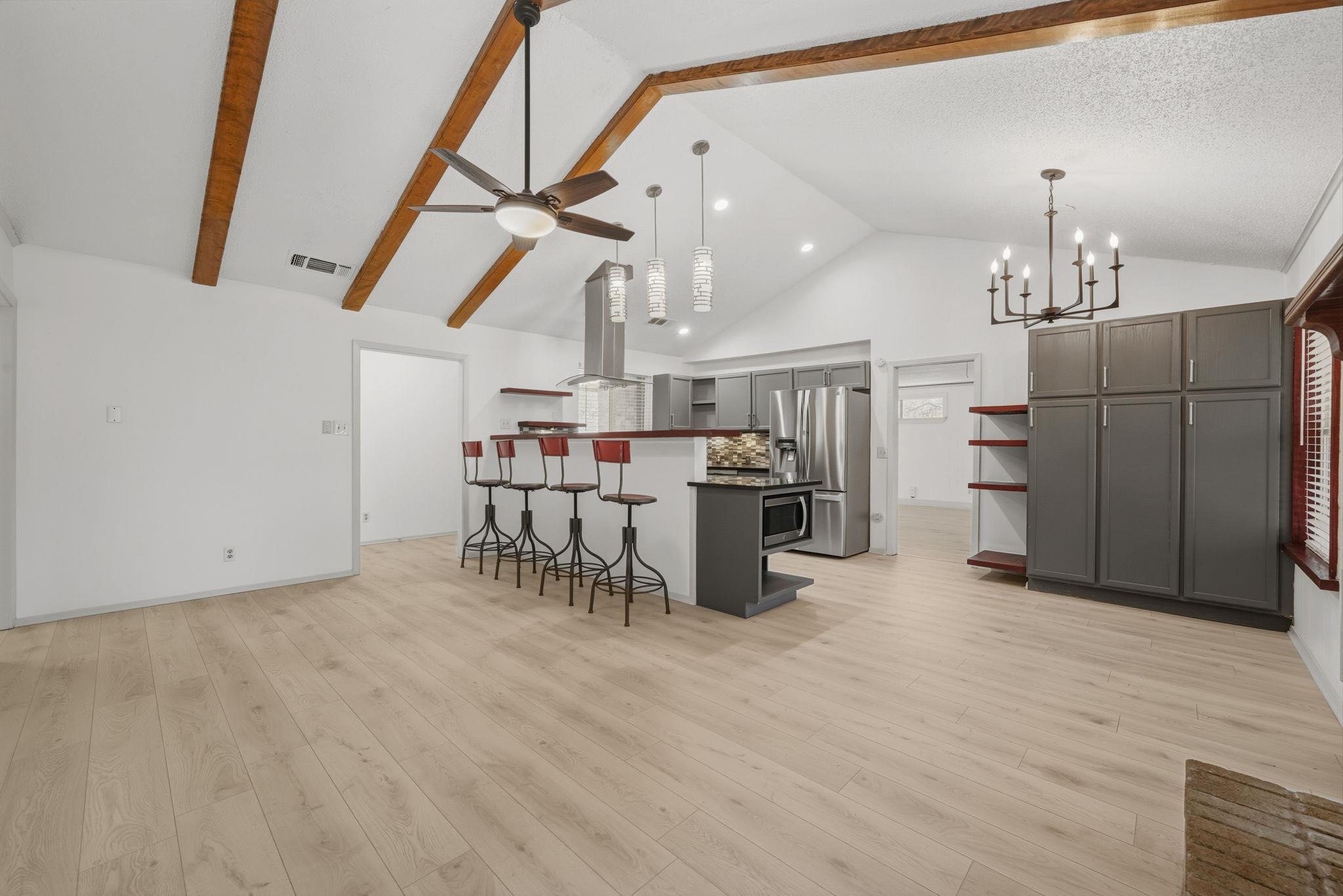 2303 Harwick Dr, Austin, TX 78745