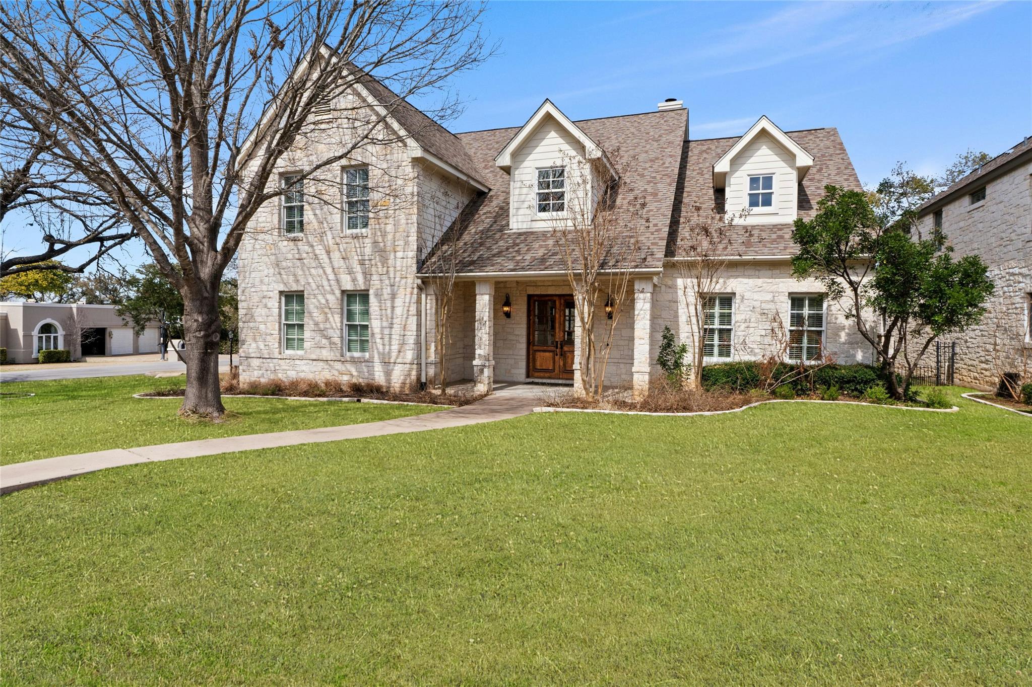 625 Robin Dale Ct, Lakeway, TX 78734