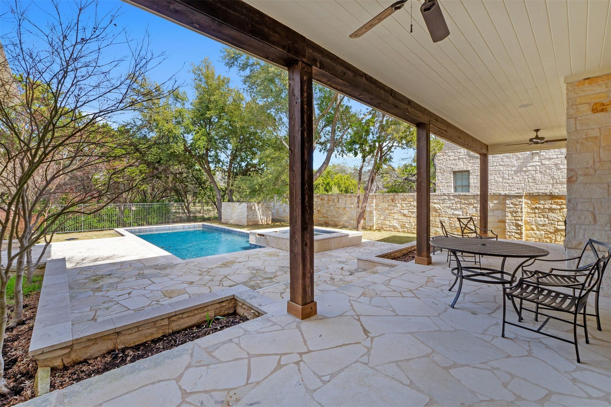 625 Robin Dale Ct, Lakeway, TX 78734