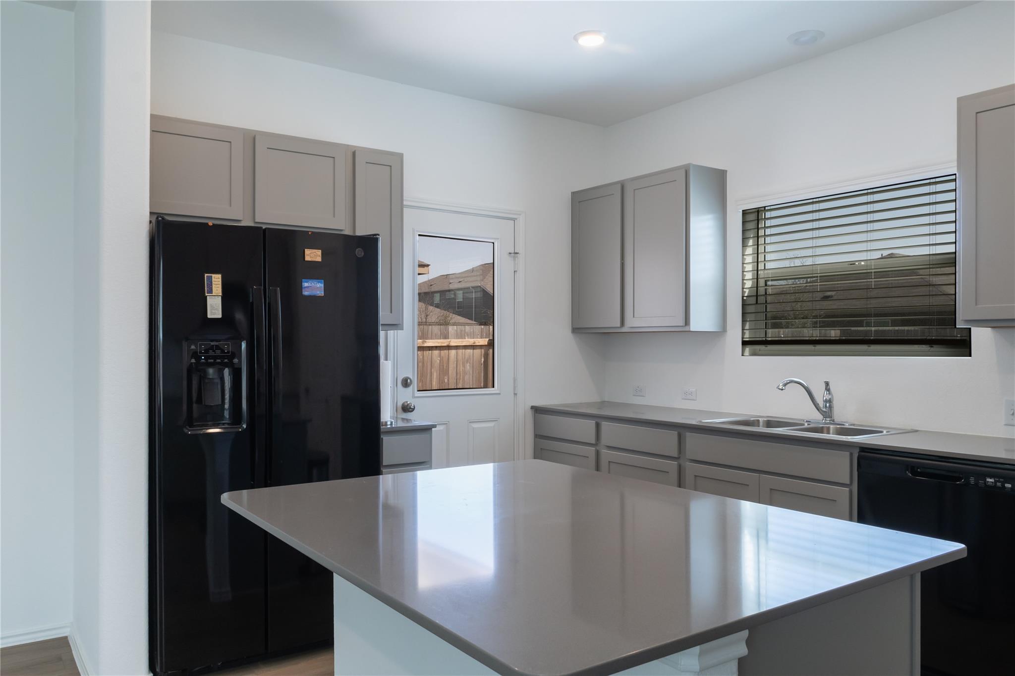 311 Canley Loop, Hutto, TX 78634