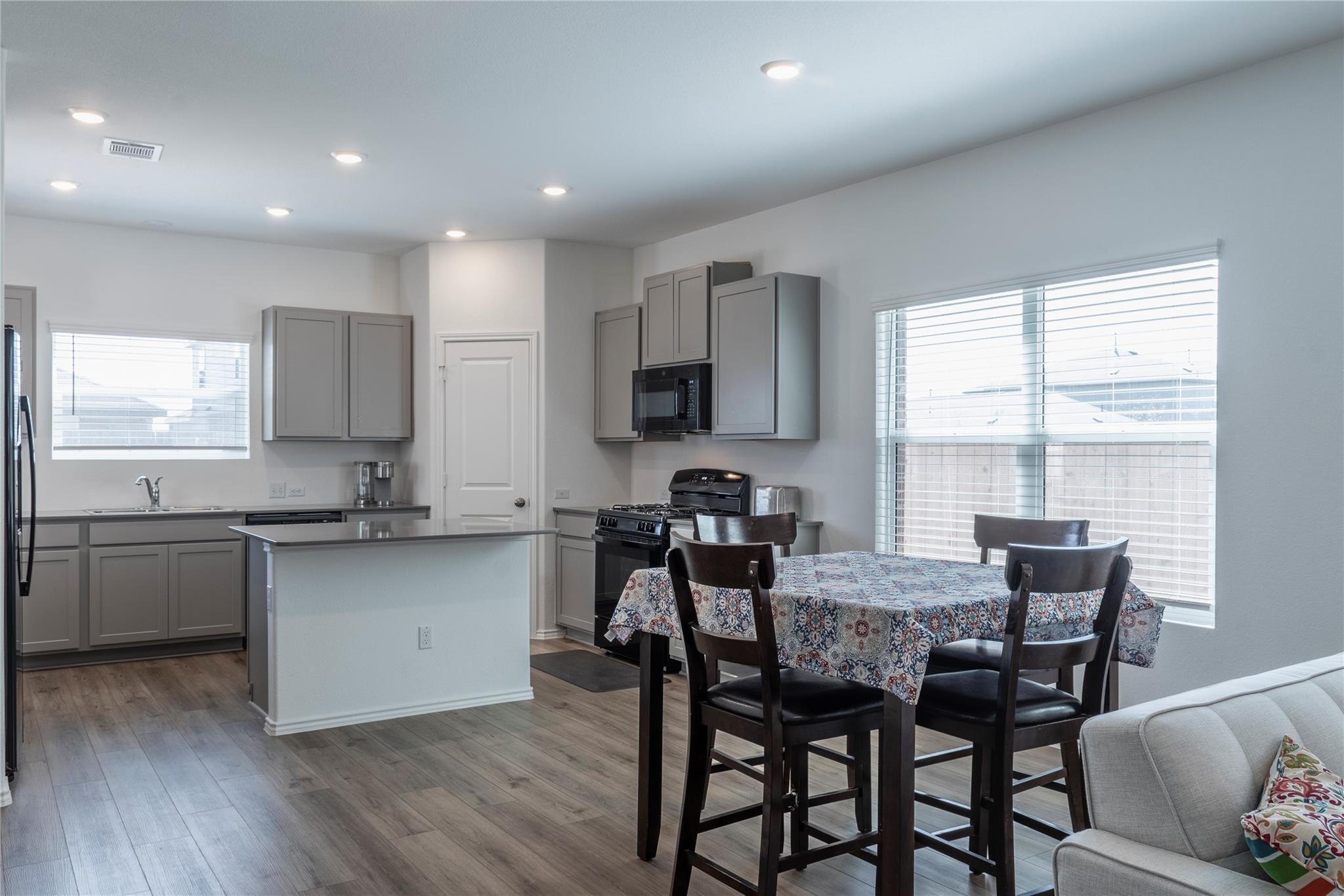 311 Canley Loop, Hutto, TX 78634