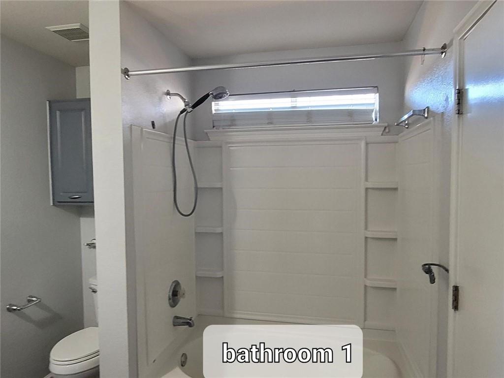 204 Phillips St, Hutto, TX 78634