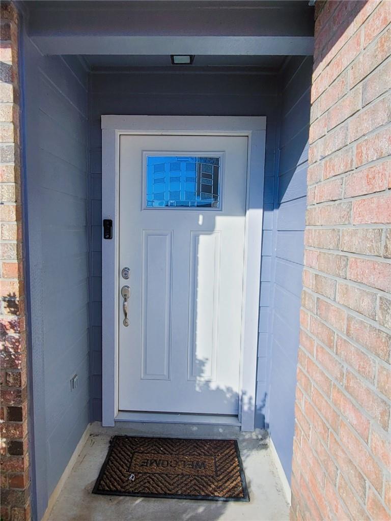 204 Phillips St, Hutto, TX 78634