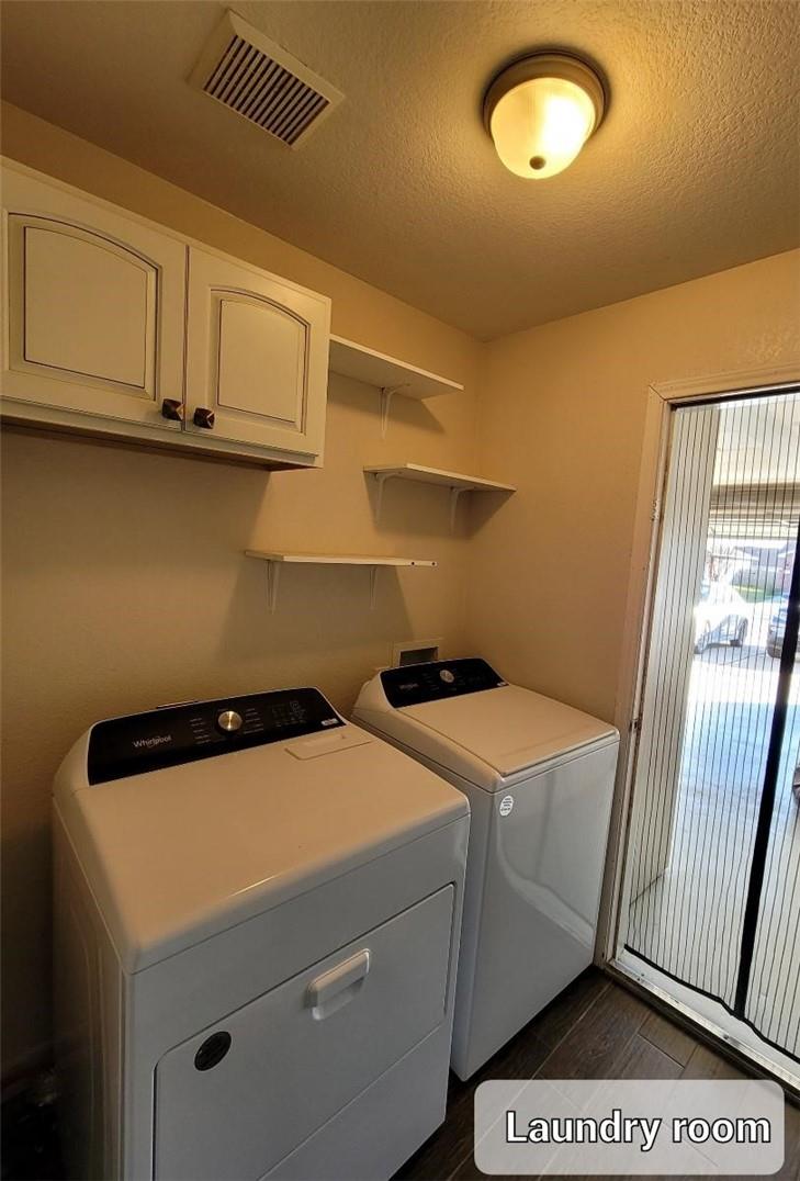 204 Phillips St, Hutto, TX 78634