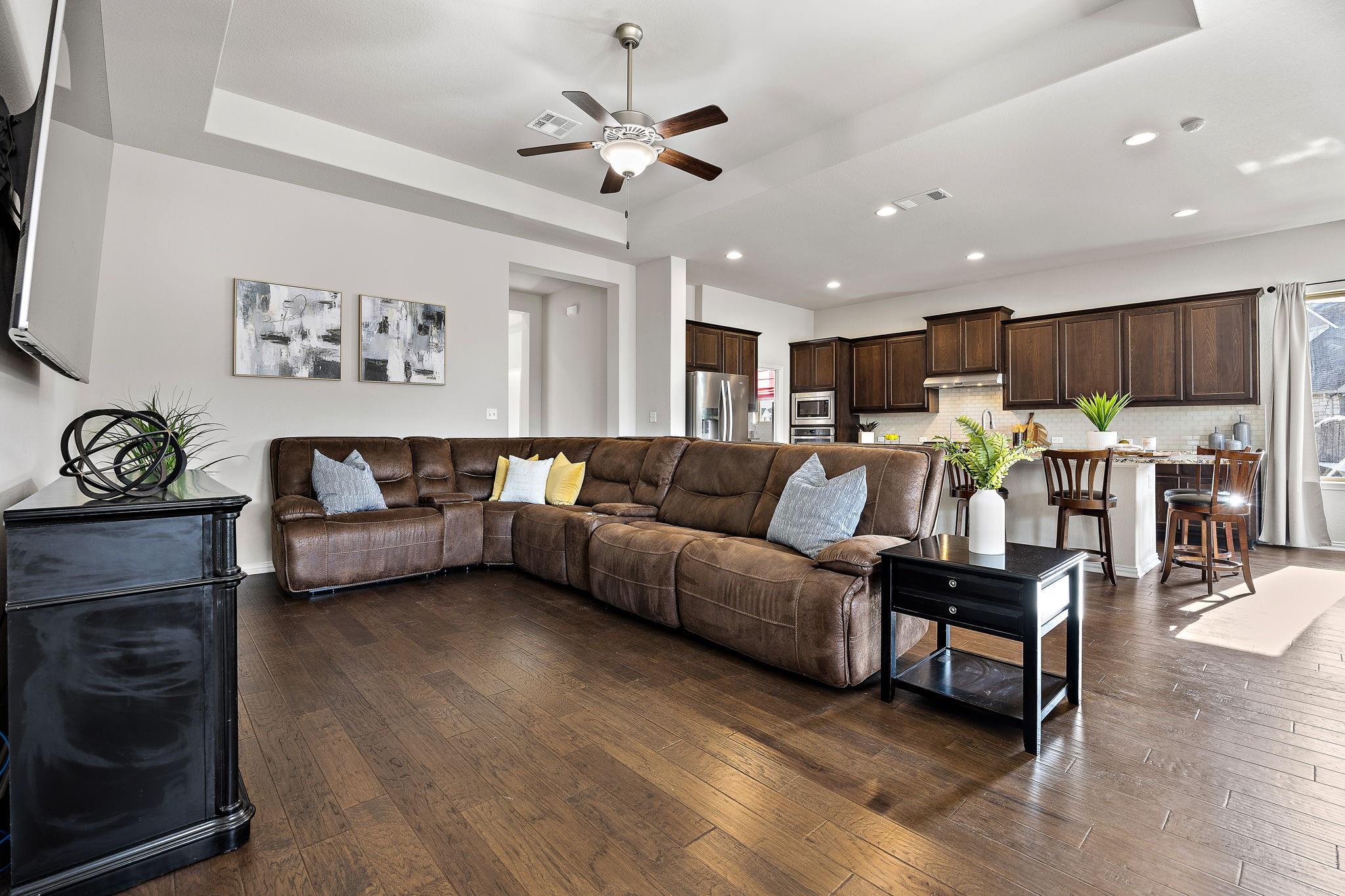 405 Miracle Rose Way, Liberty Hill, TX 78642