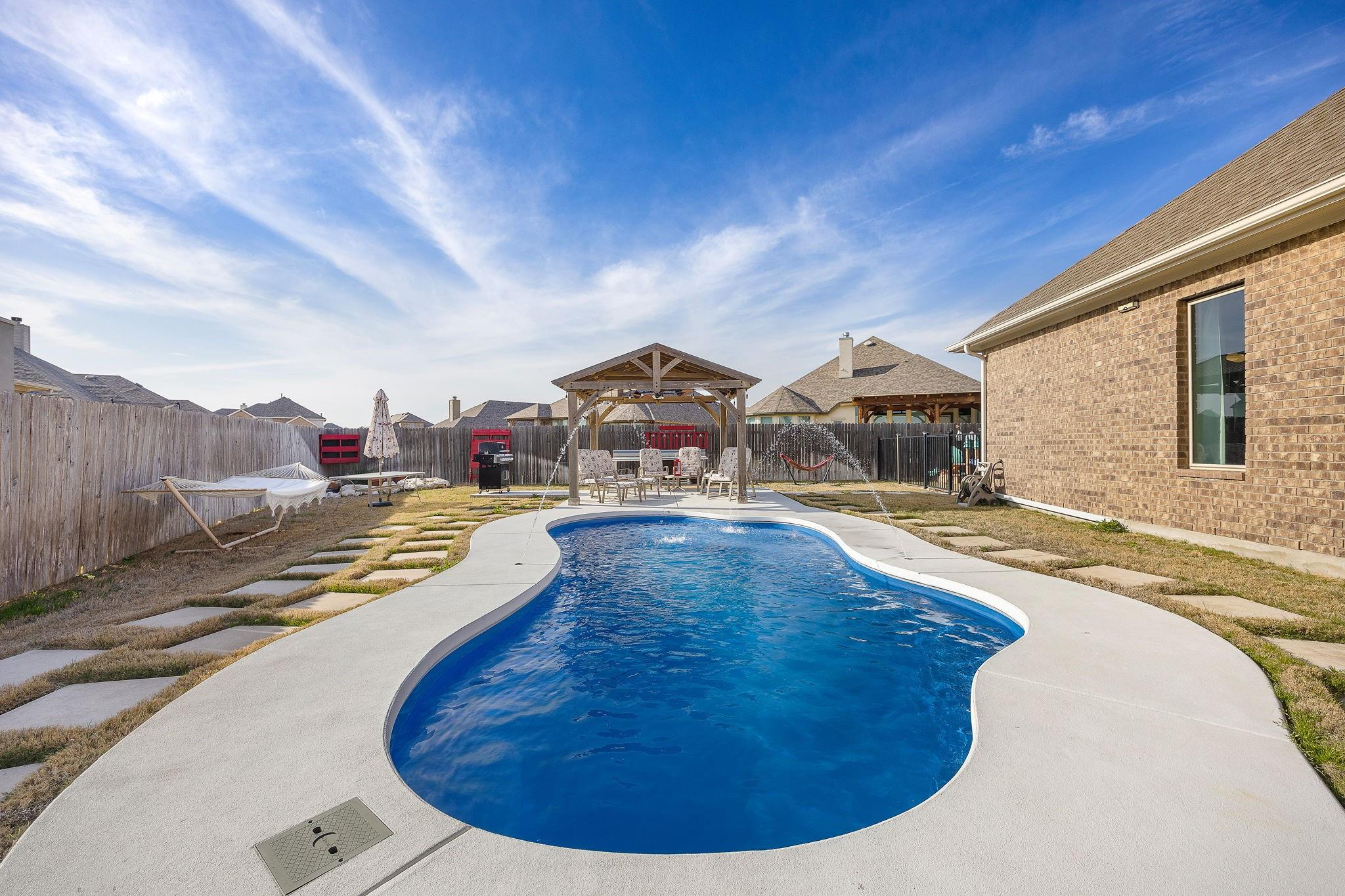 405 Miracle Rose Way, Liberty Hill, TX 78642