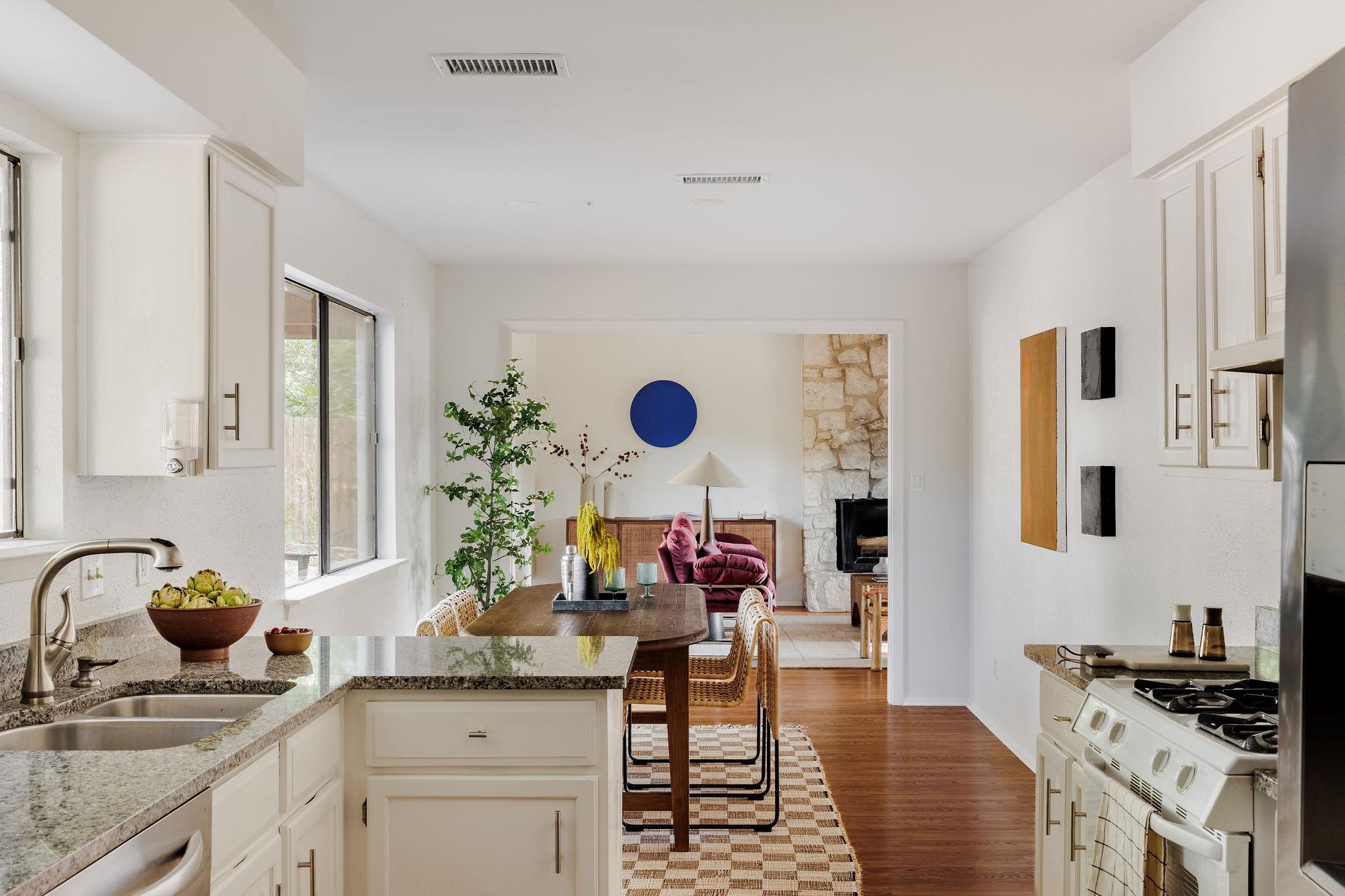 7806 Beauregard Cir, Austin, TX 78745